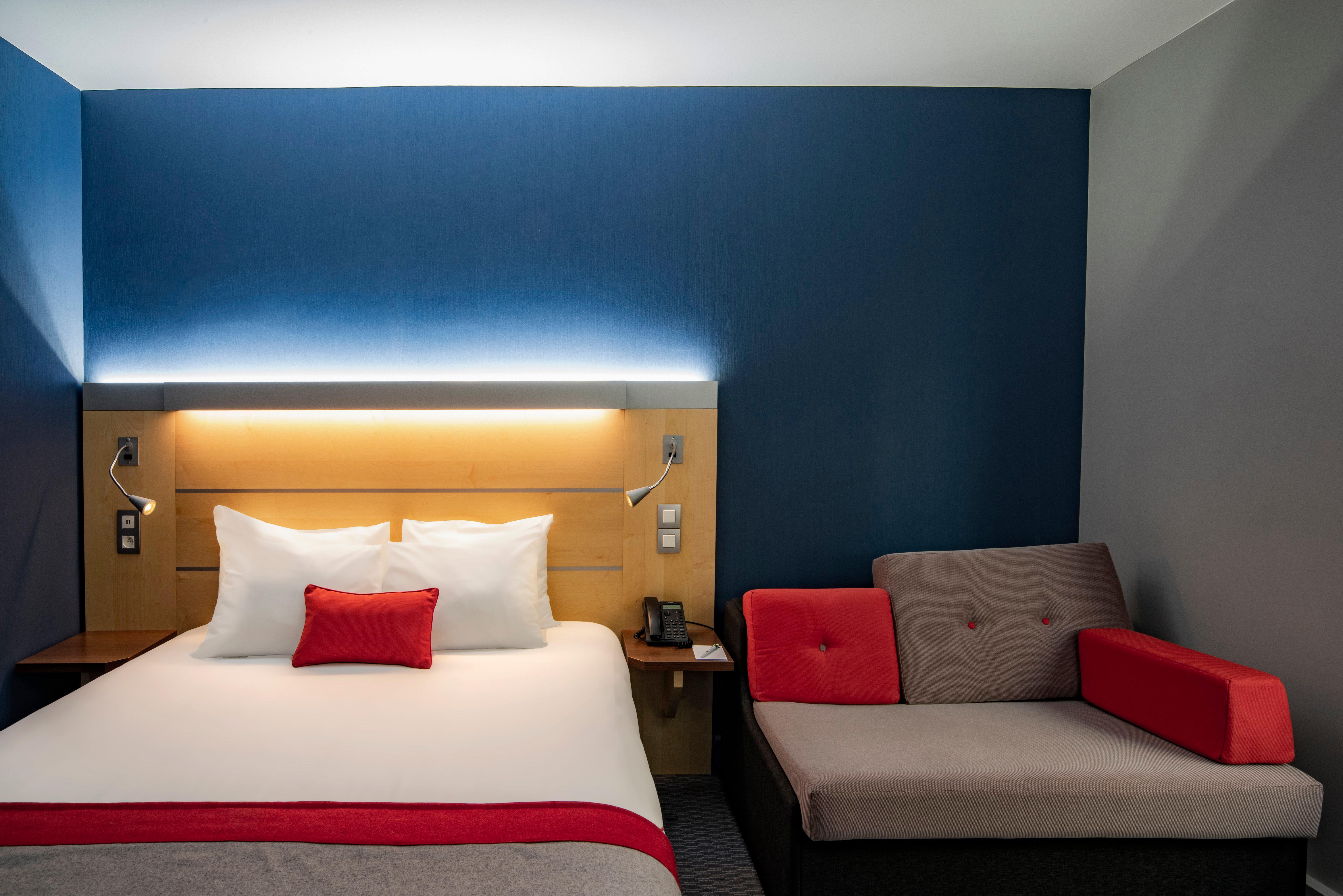Express Paris-canal De La By Ihg 3* Paris