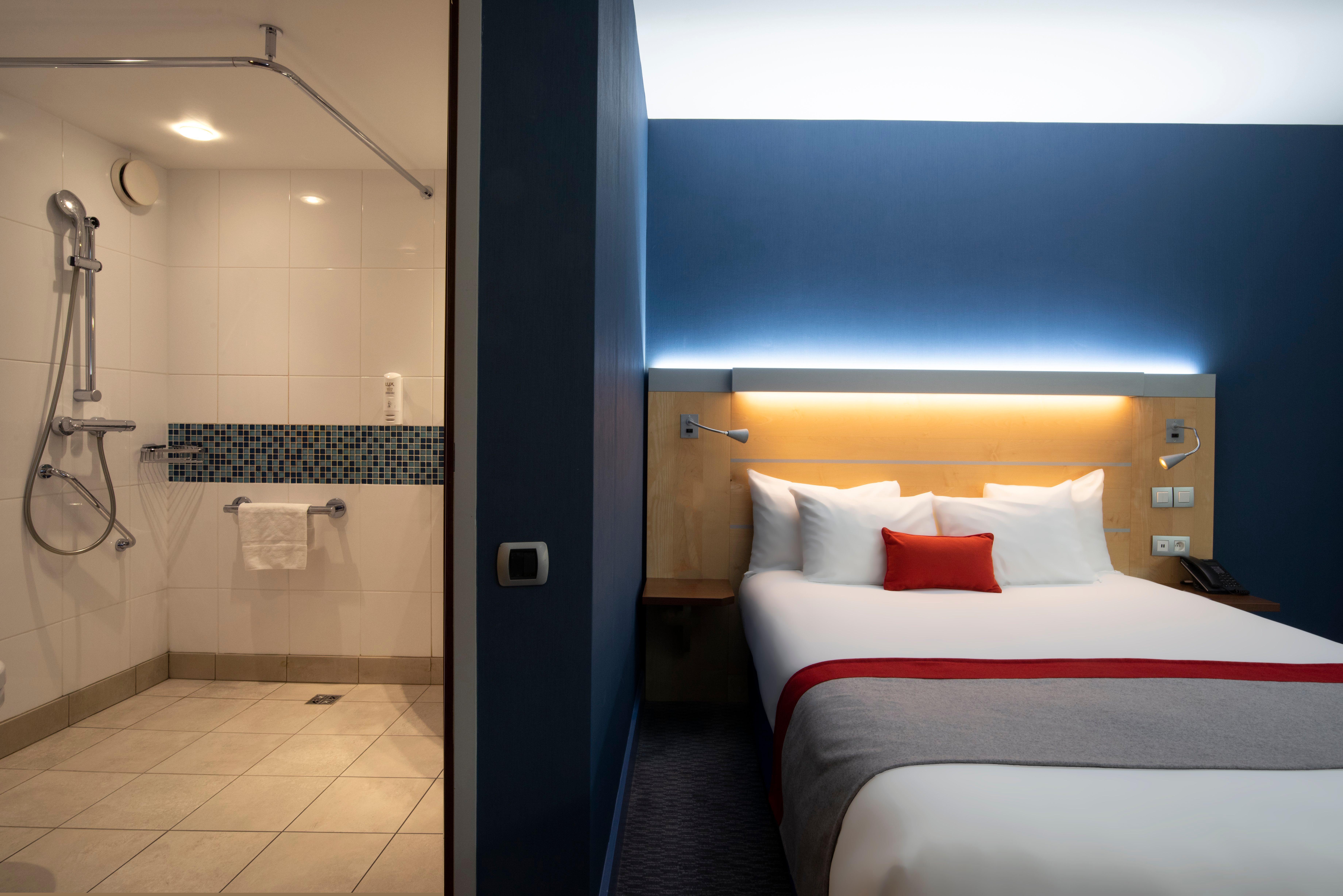 Express Paris-canal De La By Ihg Hotel Paris