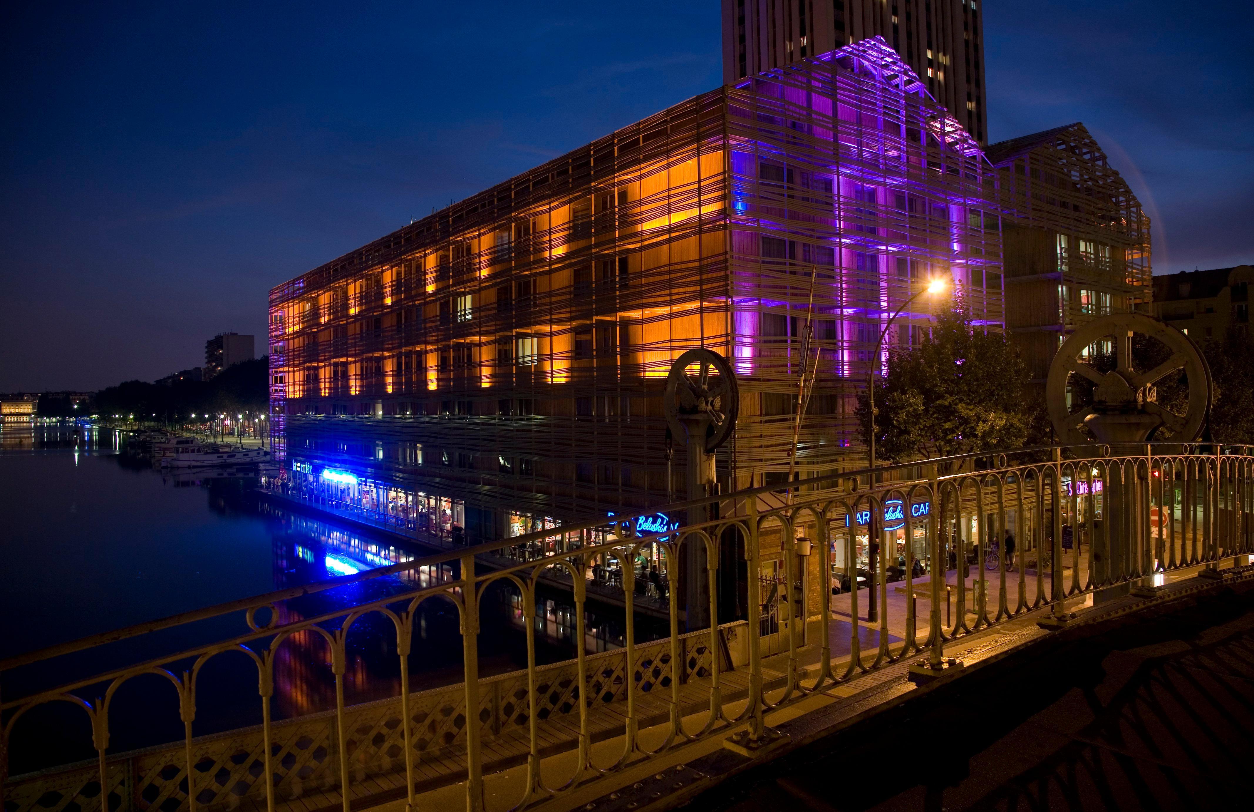 Express Paris-canal De La By Ihg Hotel 3*