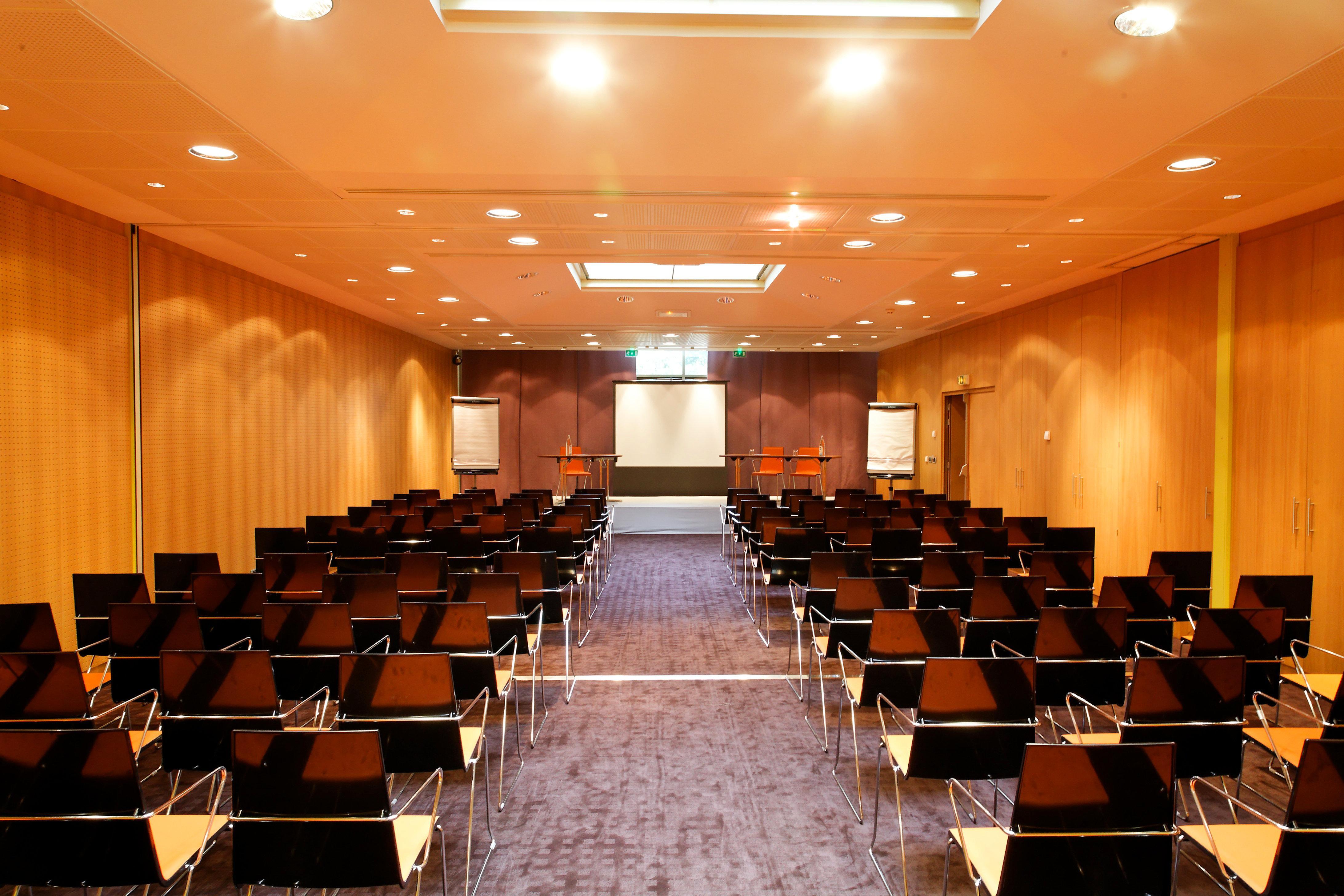 Express Paris-canal De La By Ihg Hotel 3*