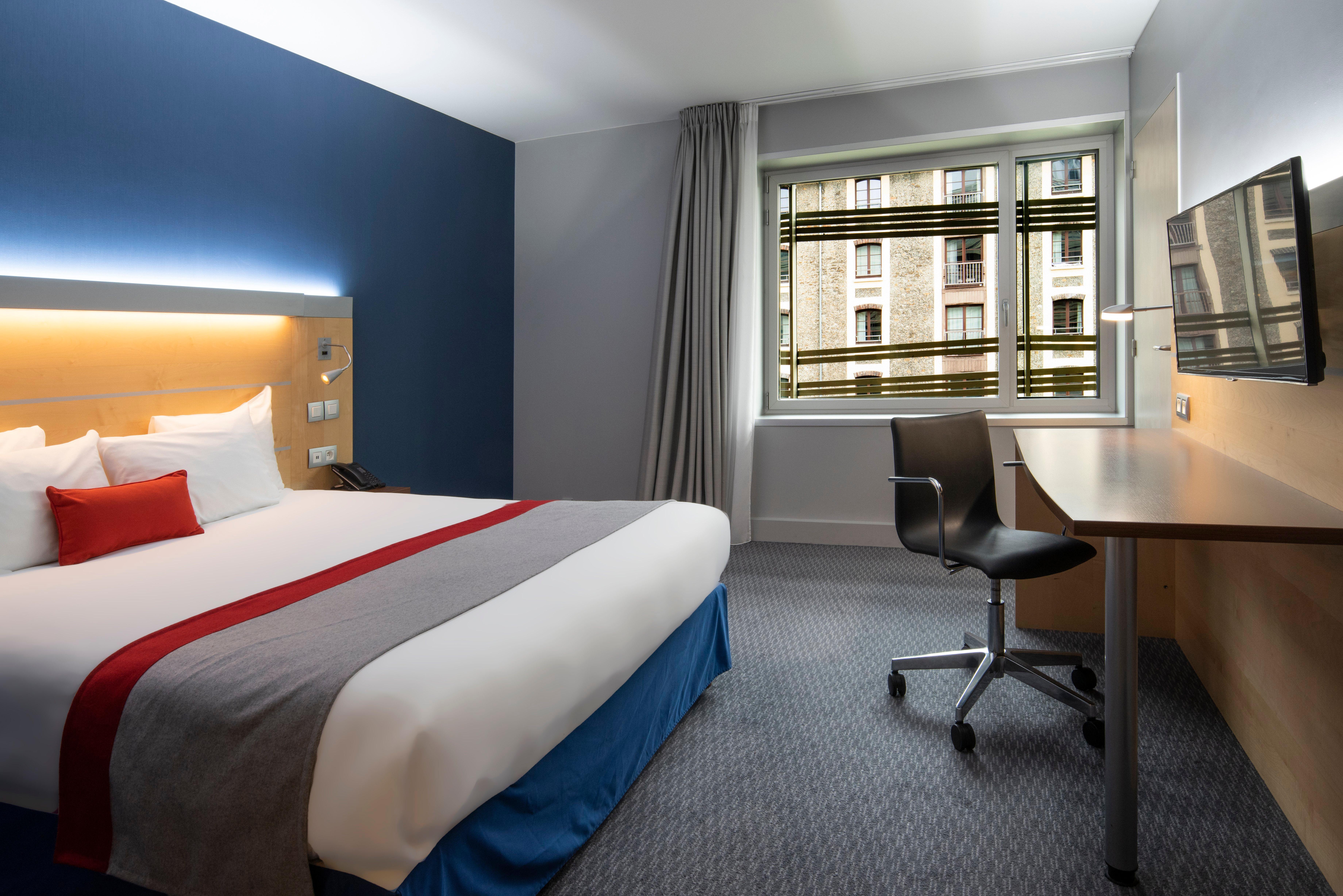 Hotel Express Paris-canal De La By Ihg 3*