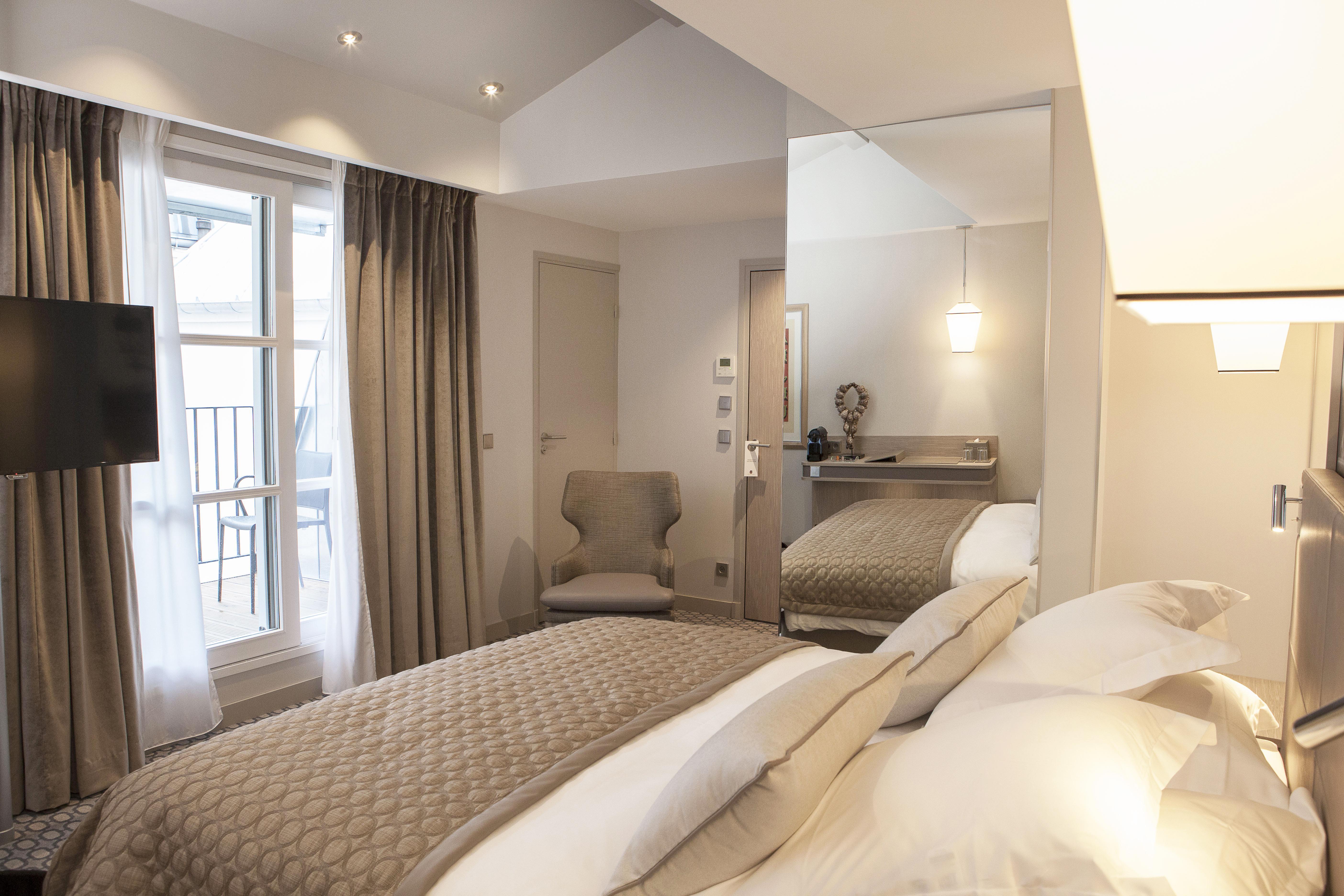 La Lanterne & By Timhotel Hotel