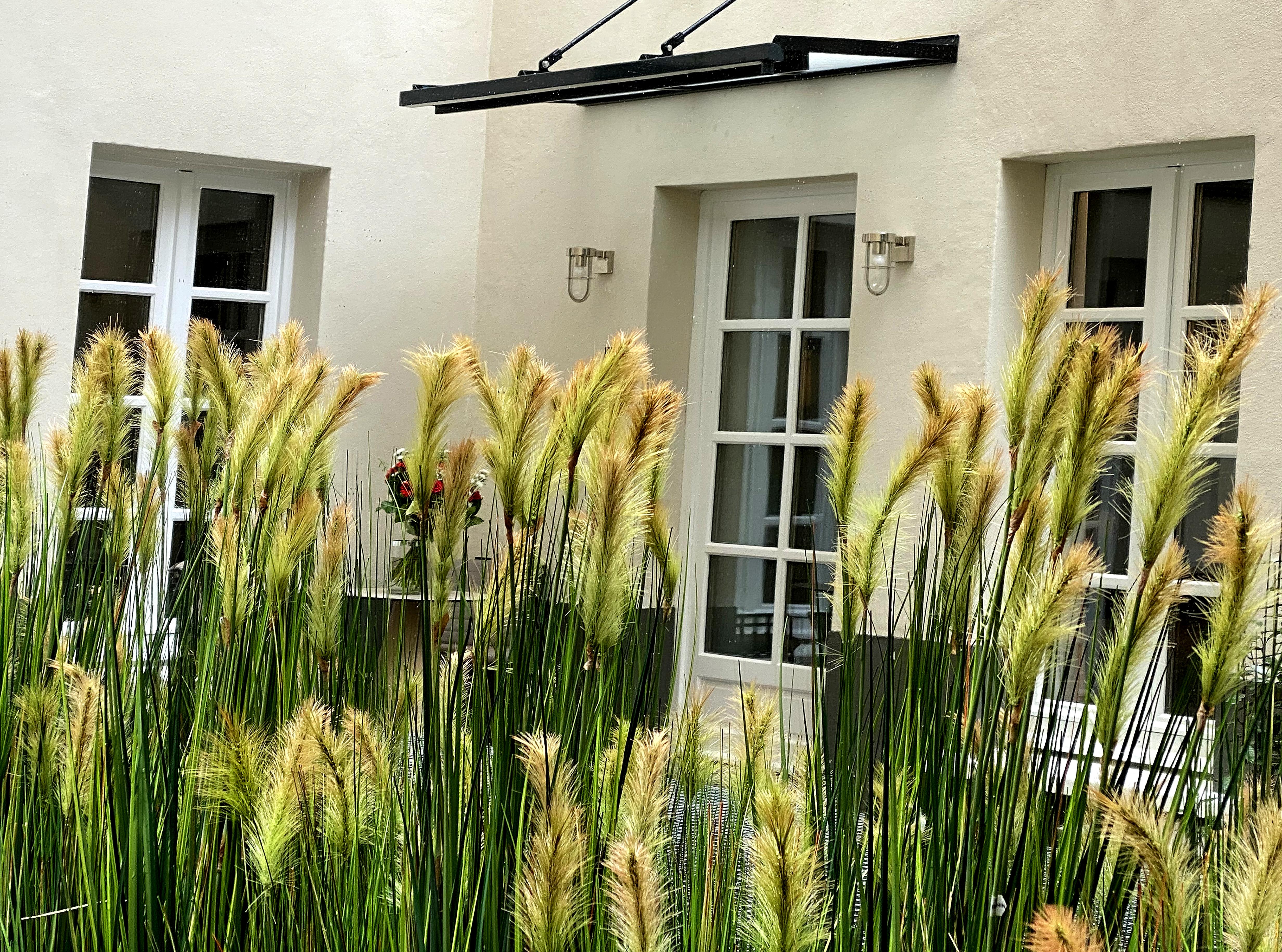 La Lanterne & By Timhotel Hotel