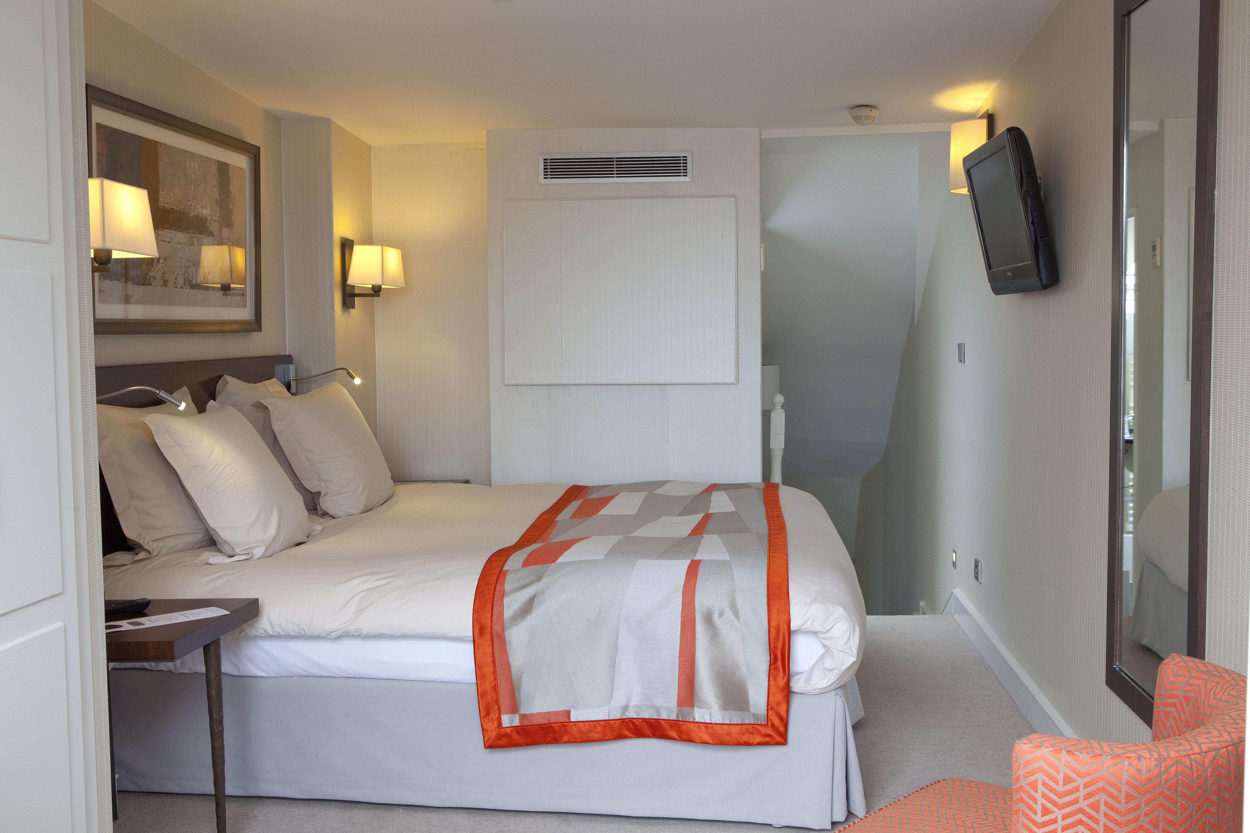 Le Senat Hotel 4*
