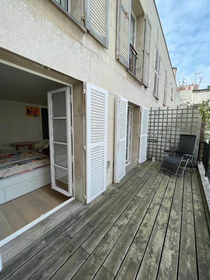 Apartment Superbe Avec Balcon, Situe Entre 6e Et 7e ! Paris