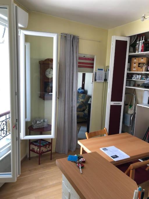 Apartment Montmartre Paris