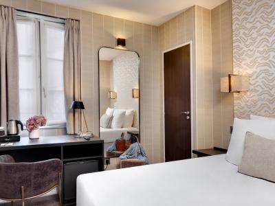Le Senat Hotel 4*