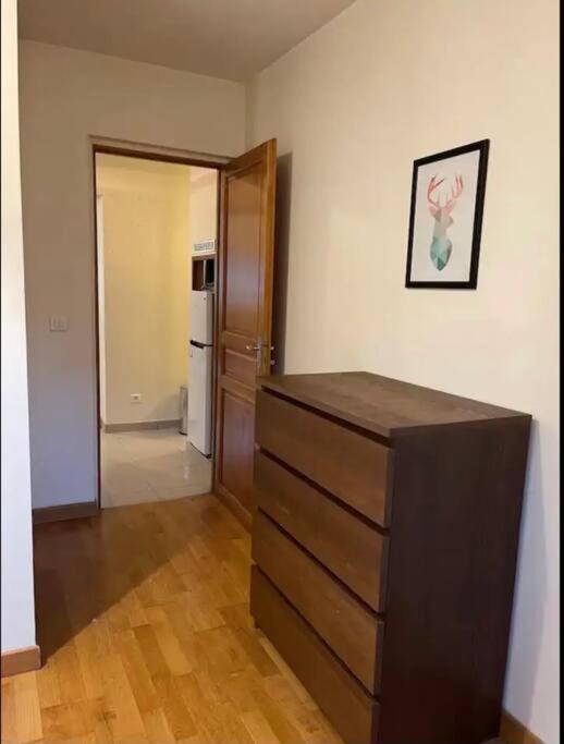 Quiet And Spacious Near Champs Elysees *