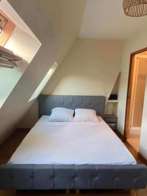 Apartment Quiet And Spacious Near Champs Elysees