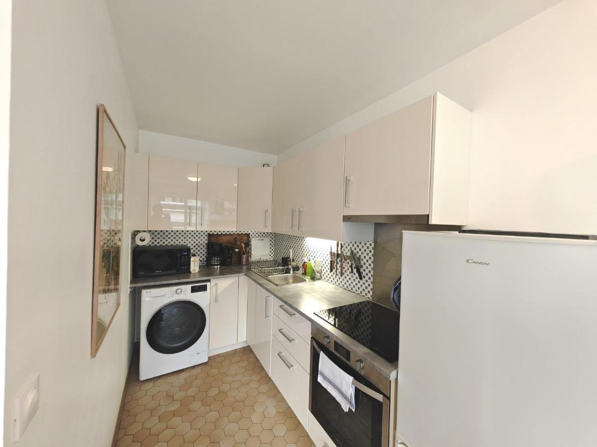 Appartement Avec Balcon Et Parking A Alesia *