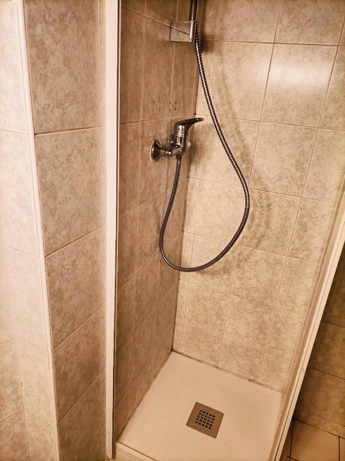 Dream Dwell Paris-two-bedroom Flat Near Pompidou Centre Apartment *
