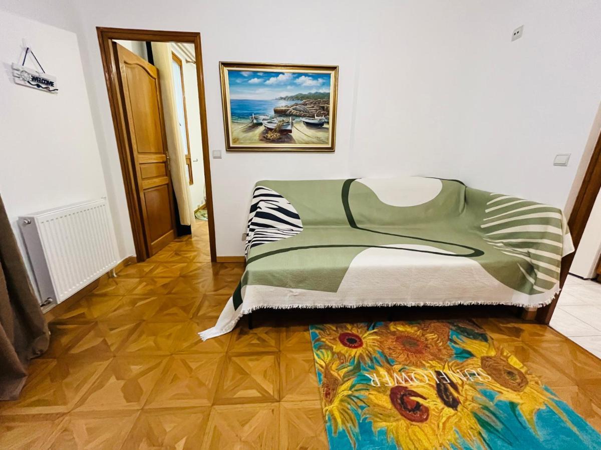Dream Dwell Paris-two-bedroom Flat Near Pompidou Centre Apartment