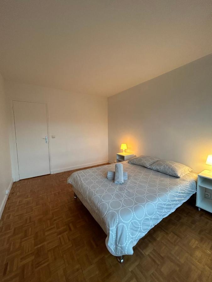 Tour Eiffel Entrepreneur Apartment