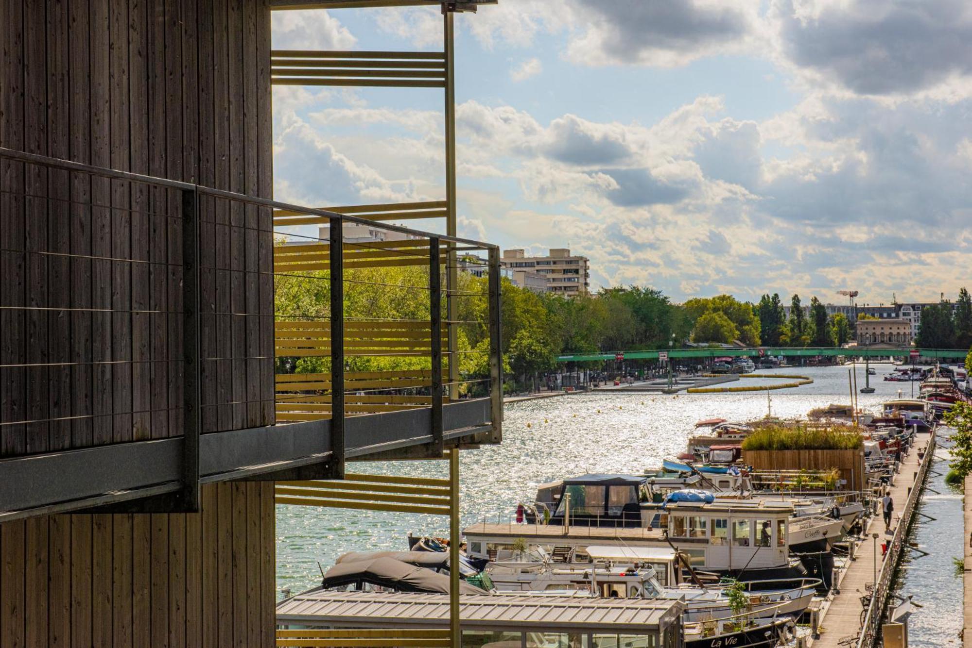 Hotel Express Paris-canal De La By Ihg