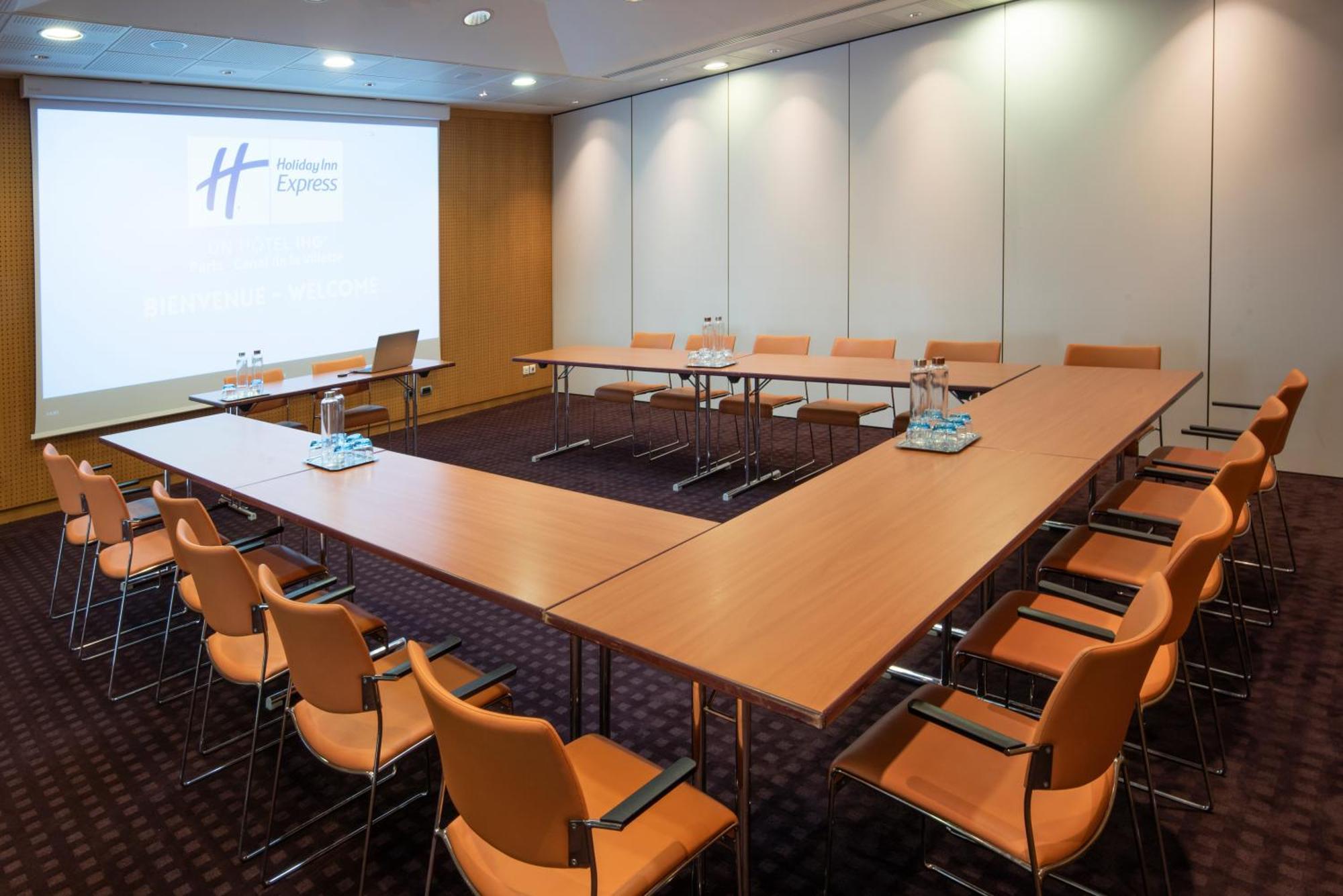 Express Paris-canal De La By Ihg 3* Paris
