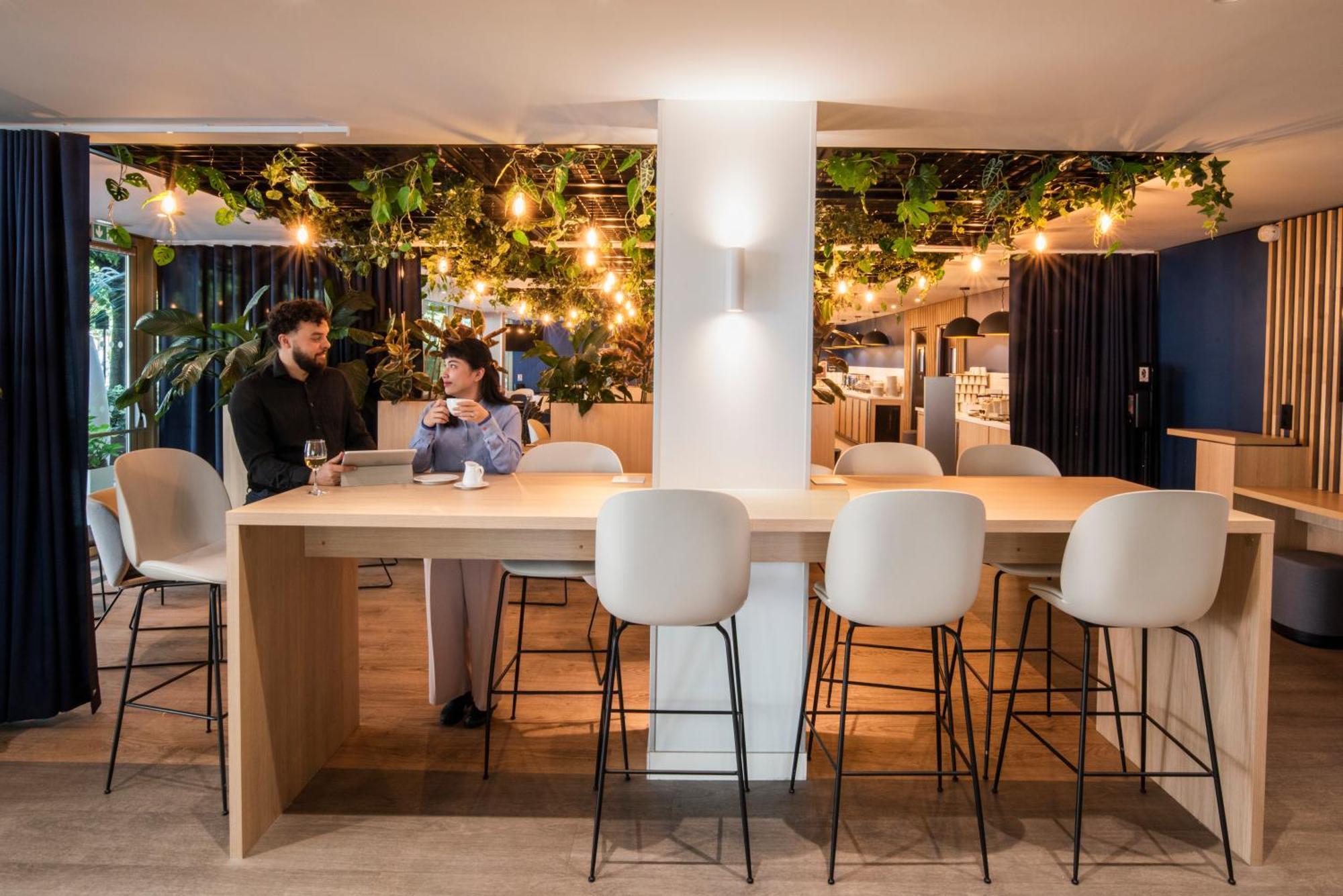 Hotel Express Paris-canal De La By Ihg