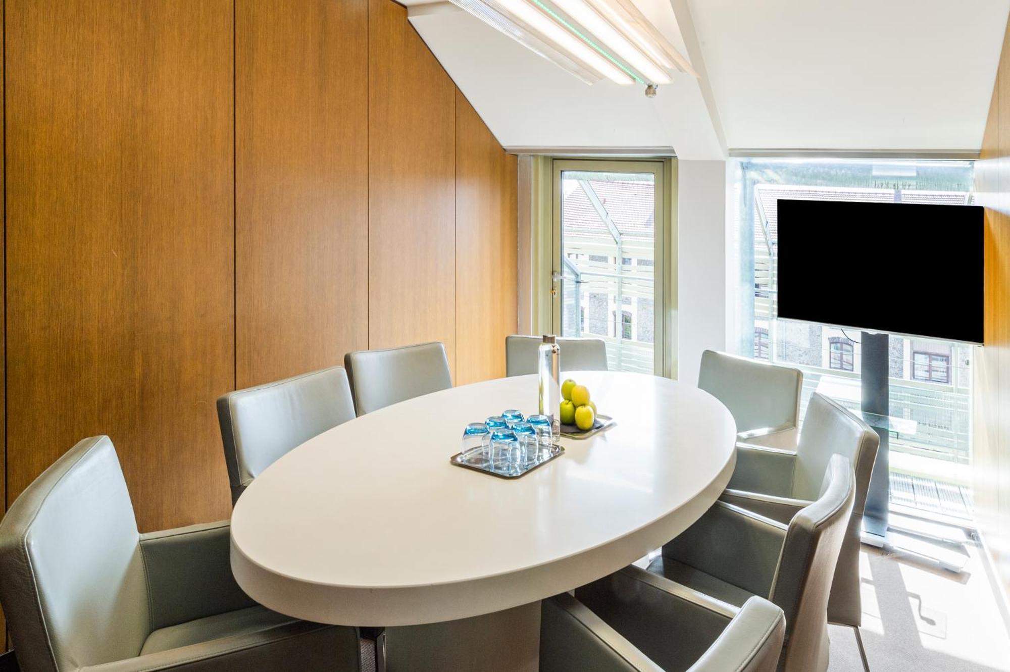 Express Paris-canal De La By Ihg 3*