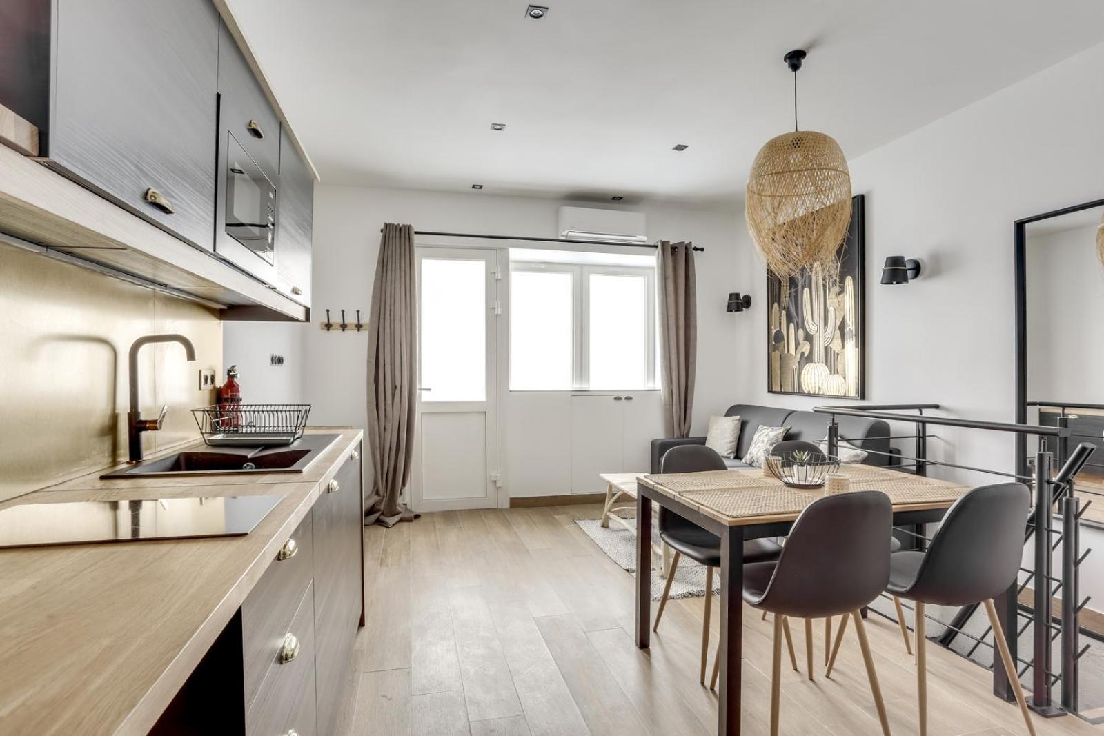 149 Christophe, Great Apt, Paris