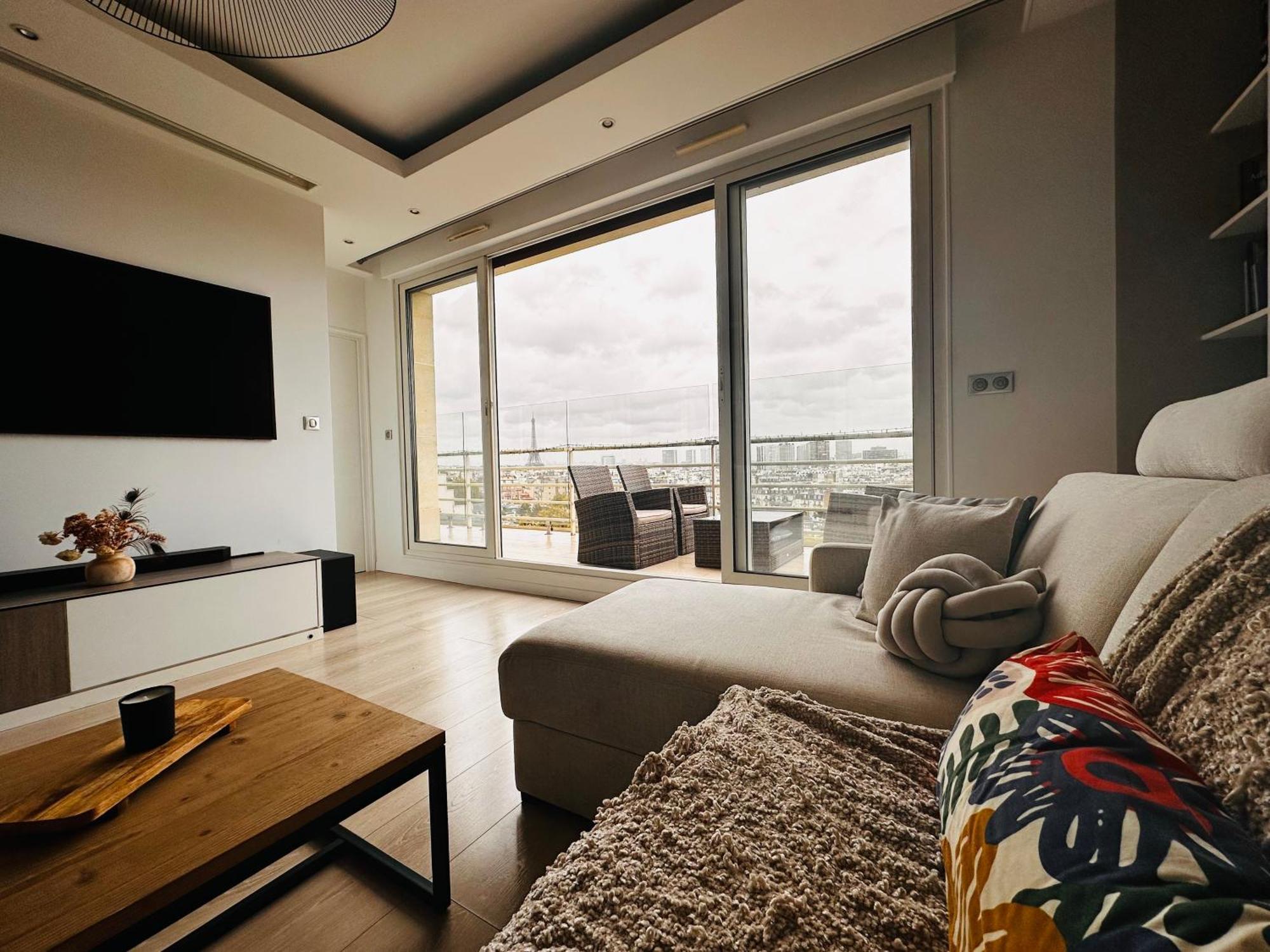 Luxury Flat With Terrace & Eiffel Tower View Appartement *