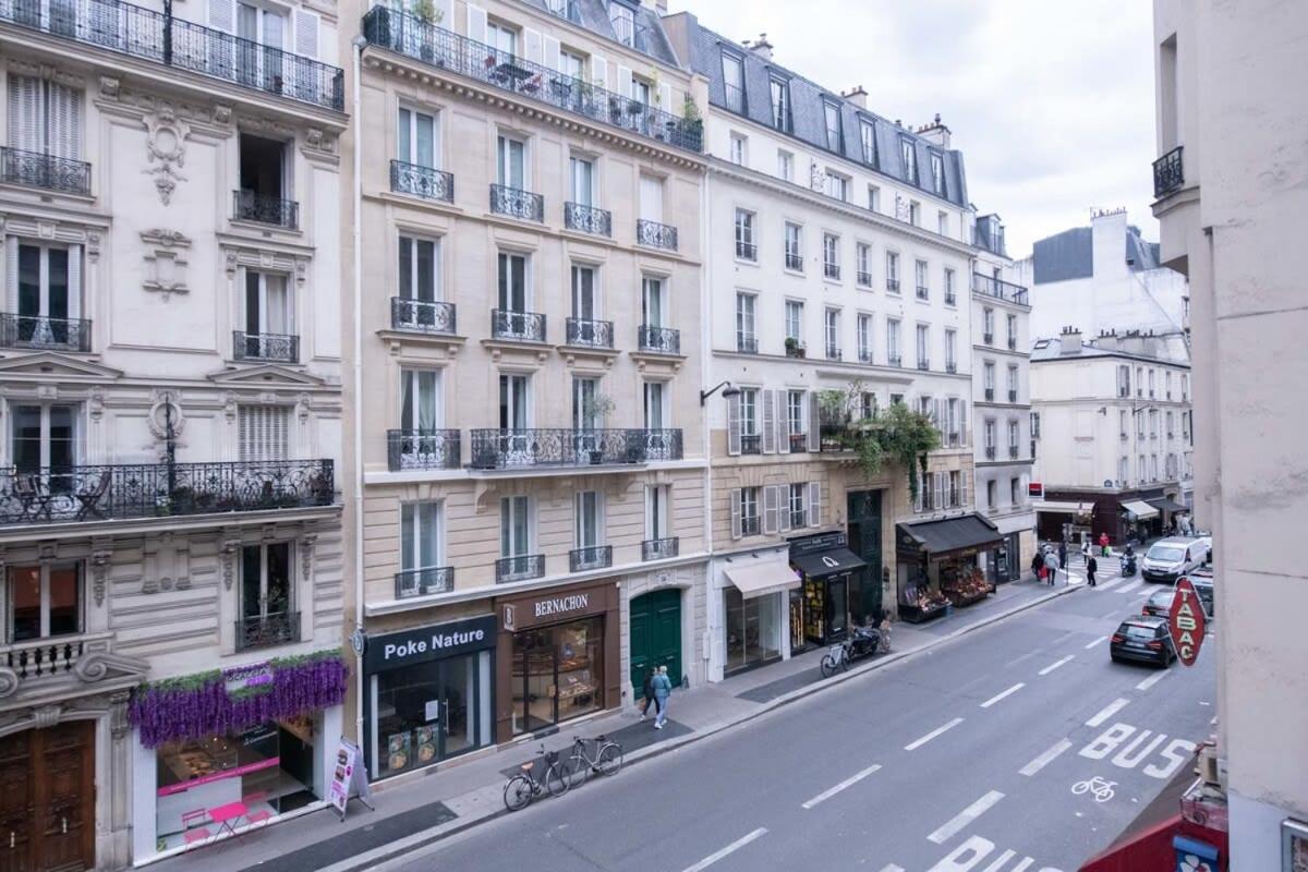 Recently Renovated 3bd Next To Invalides Paris