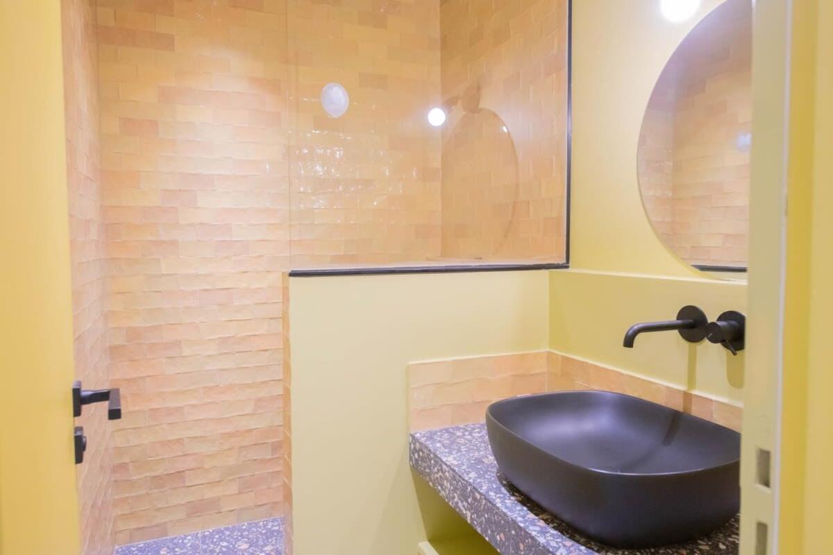 Recently Renovated 3bd Next To Invalides * Paris