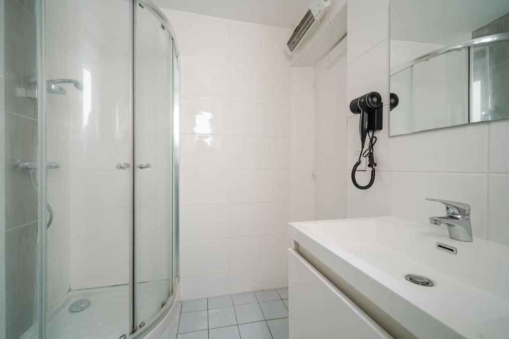 Apartment Voltaire - 2g - Iii *