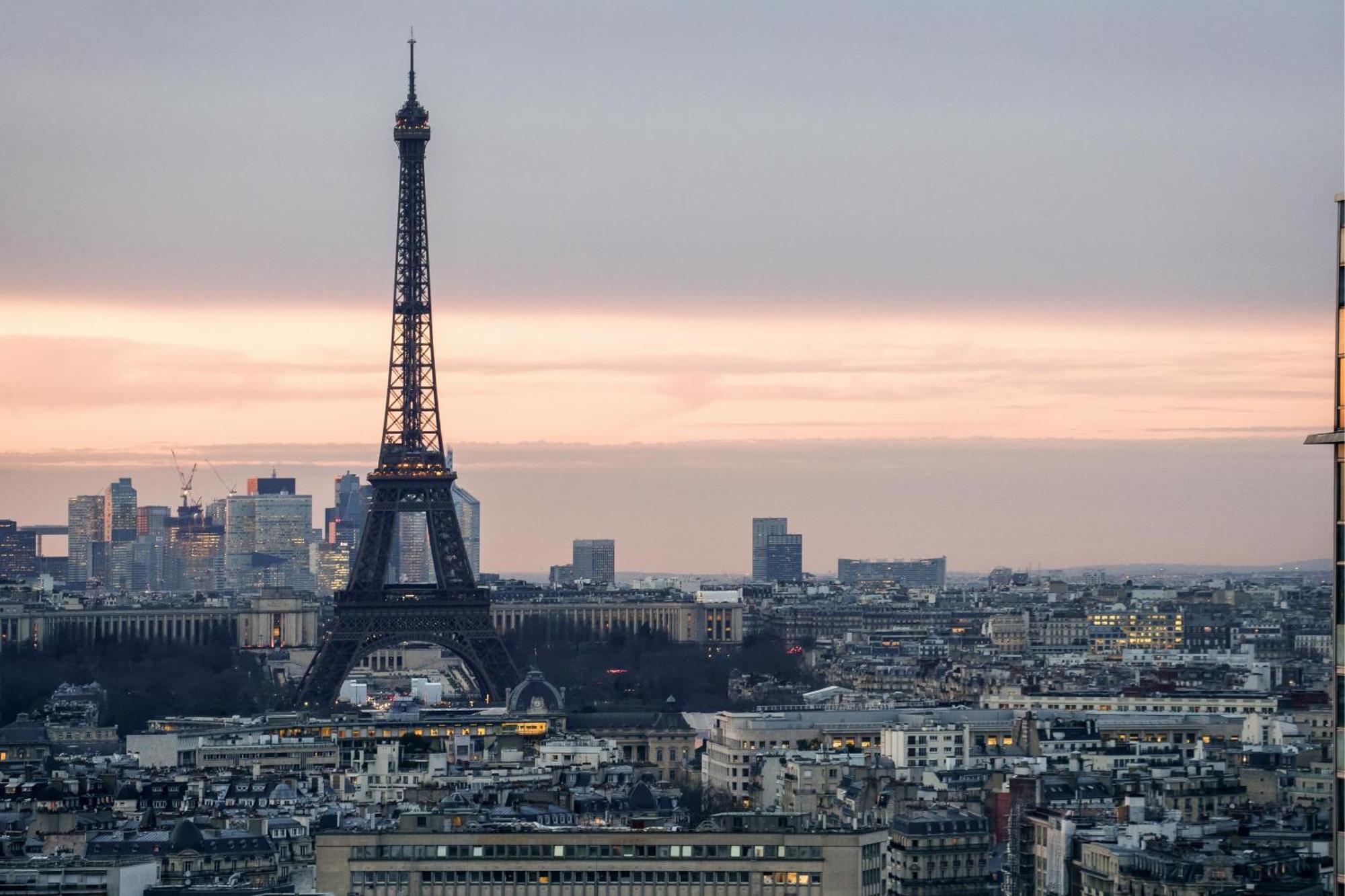 Appartement Luxury With Eiffel Tower View, 1 Min Metro, Parking Paris