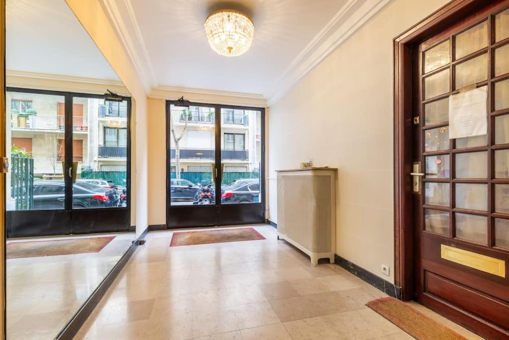 Apartment Studio#porte Dauphine#avenue Foch#2pers. Paris