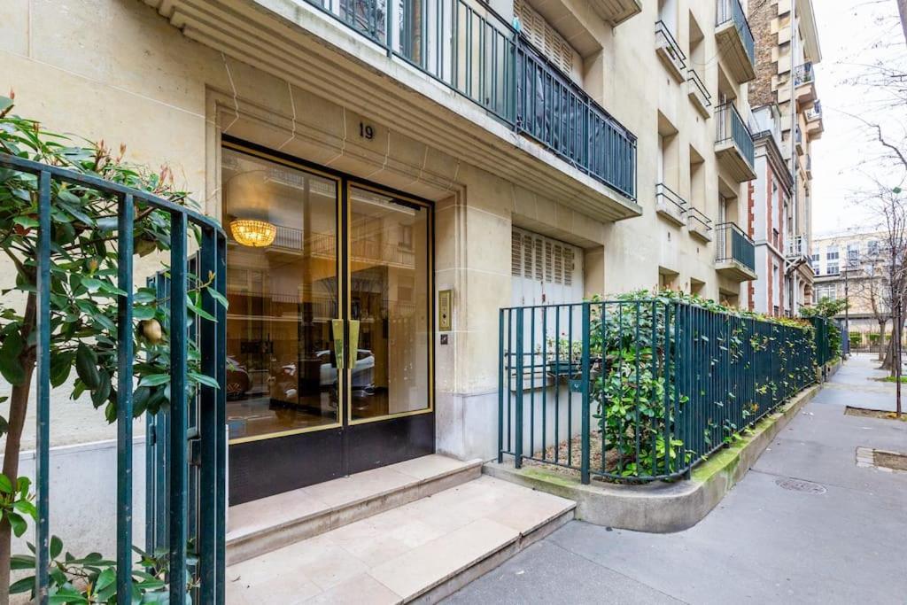 Studio#porte Dauphine#avenue Foch#2pers. * Paris