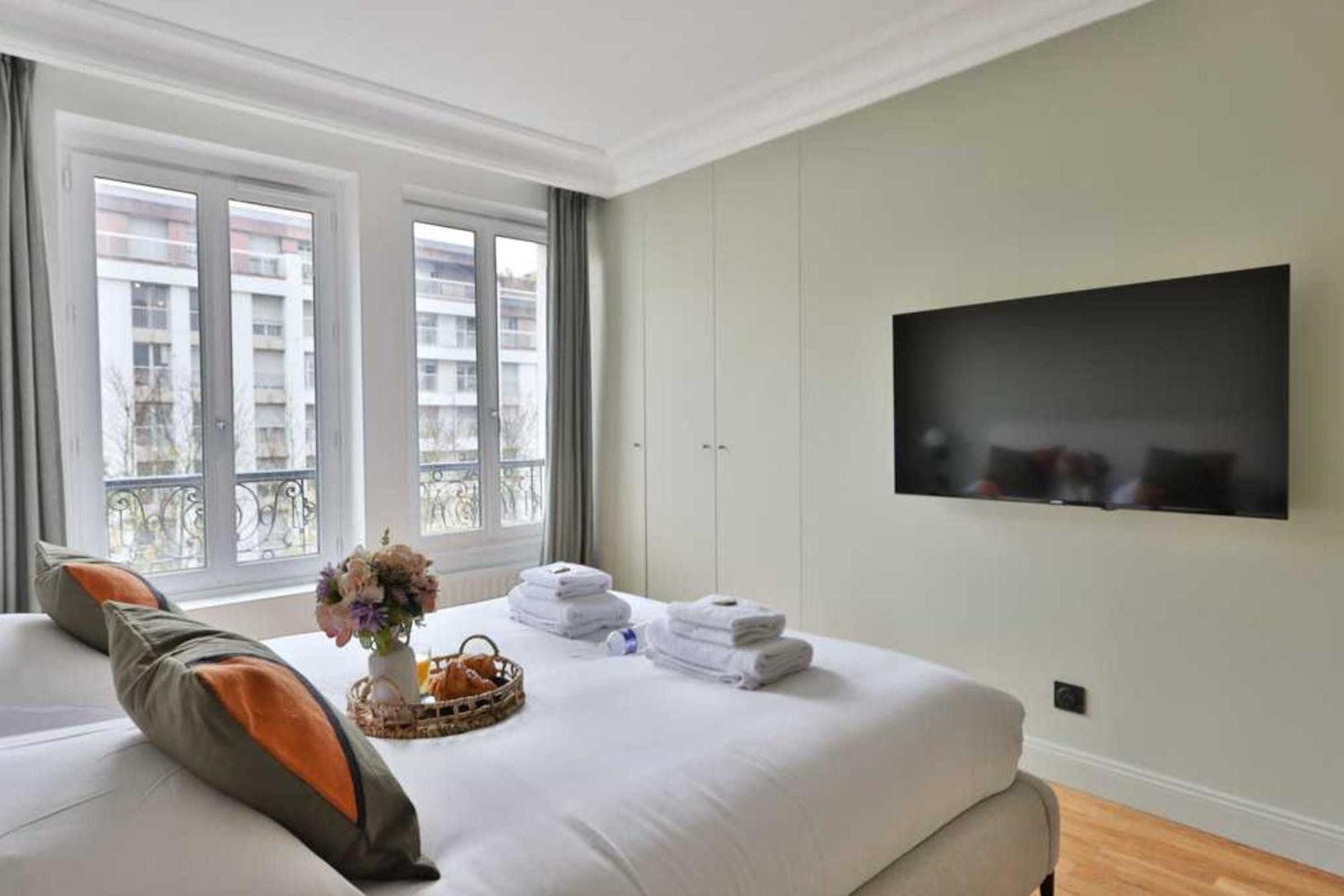 Modern - 1br-4p - Canal St-martin Apartment *