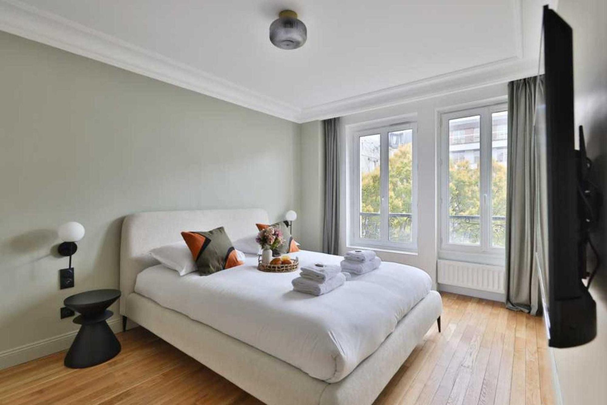 Modern - 1br-4p - Canal St-martin Apartment