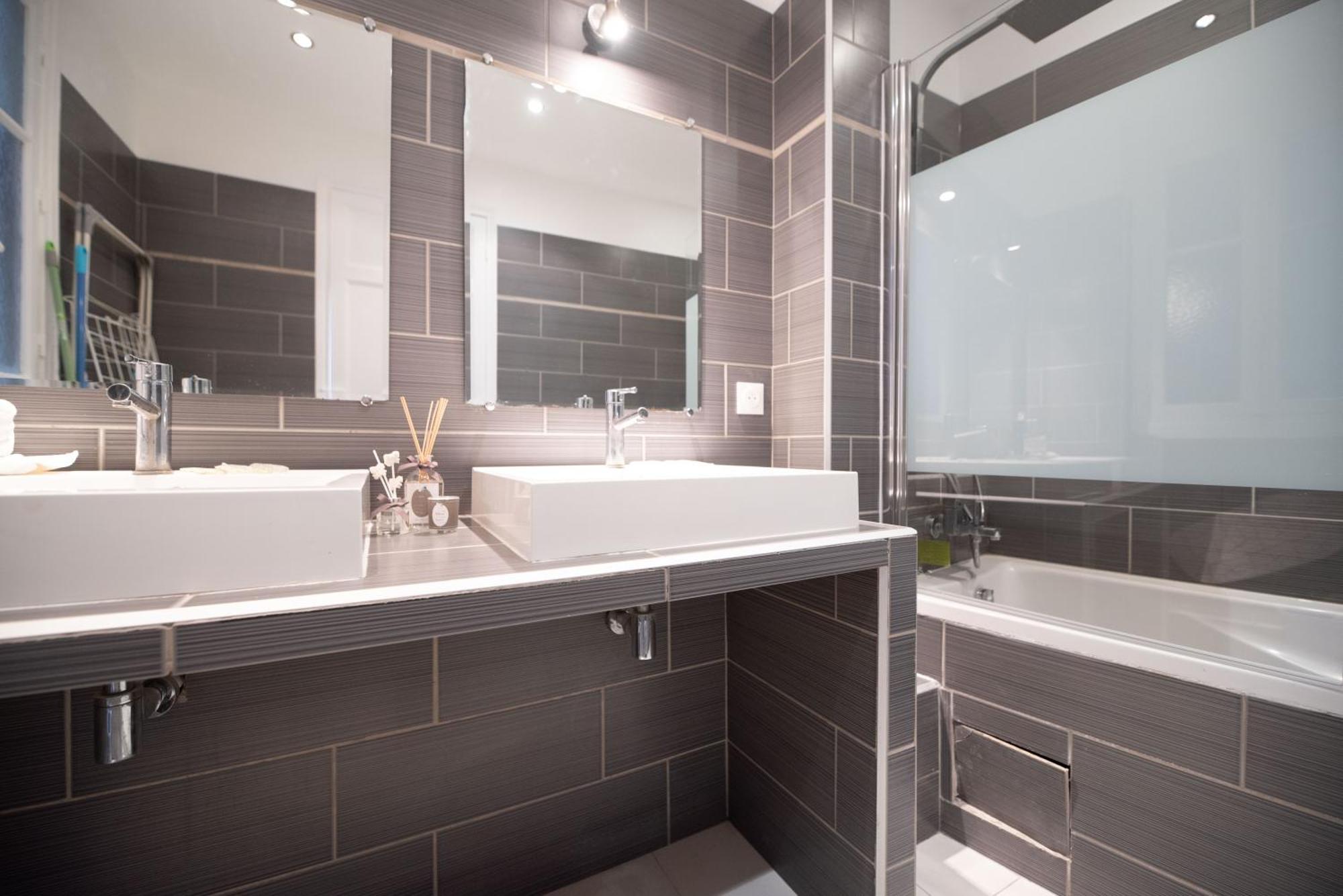 Apartment Flat In Near Sacre Coeur Paris