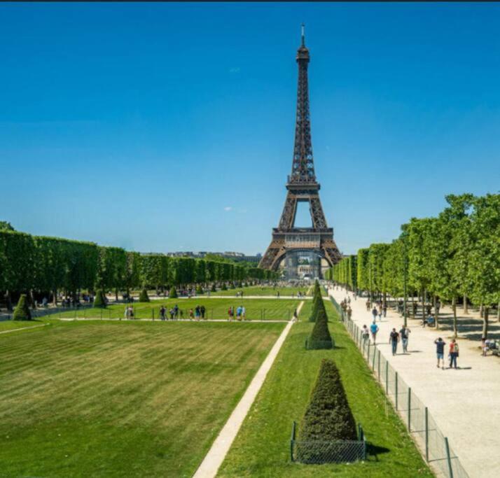 Cosy Flat / Tour Eiffel Area Paris