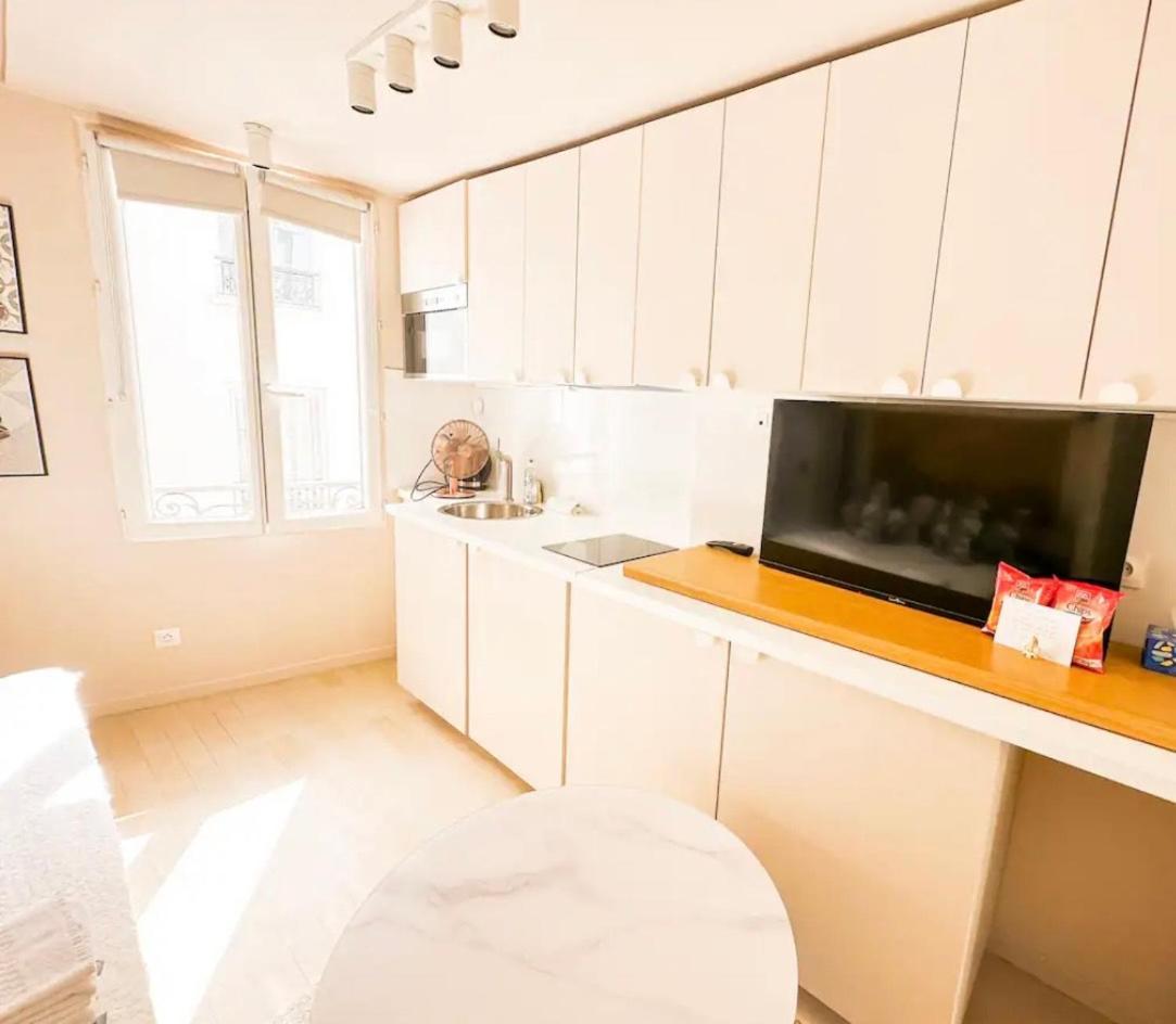 Appartement Majestueux Dans Le Marais