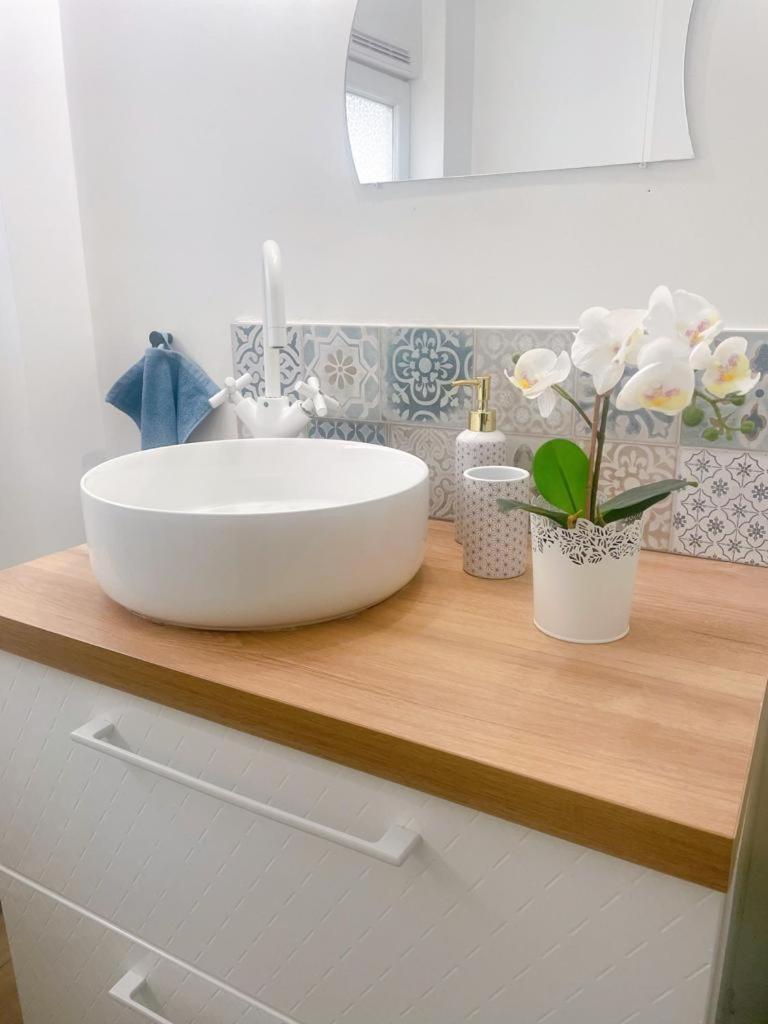 Apartment Duplex Atypique 13 Station F Bercy