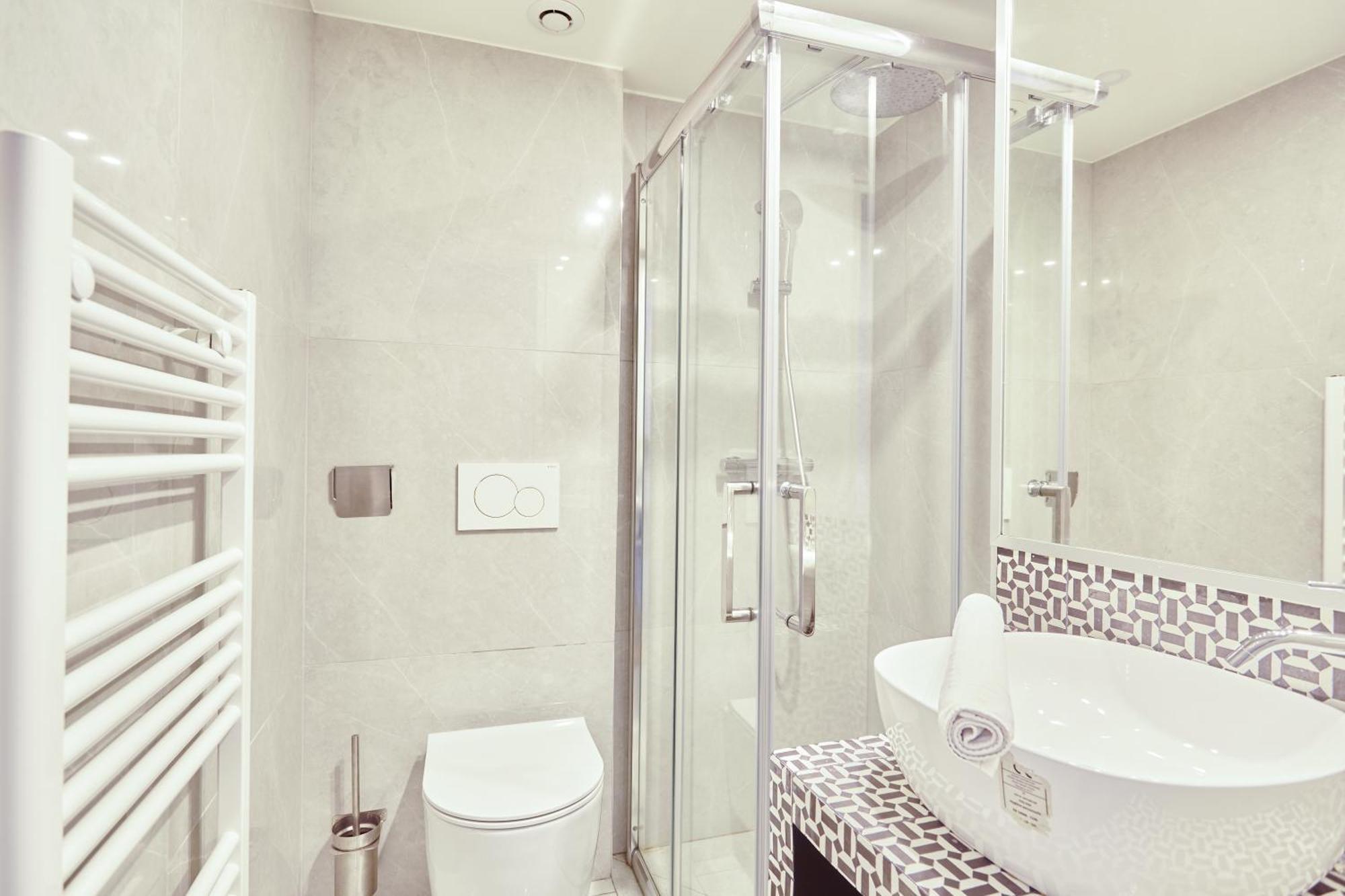 Center Of By Prestige Apartment *