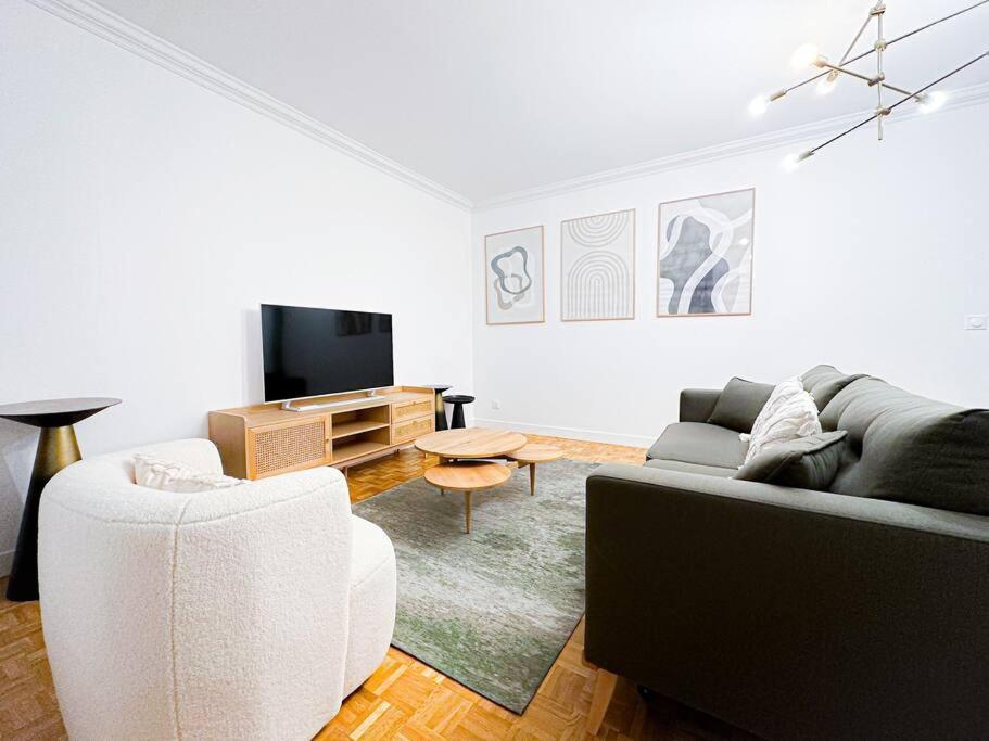 6pers-balcony-paris 12-hopital Trousseau Appartement *
