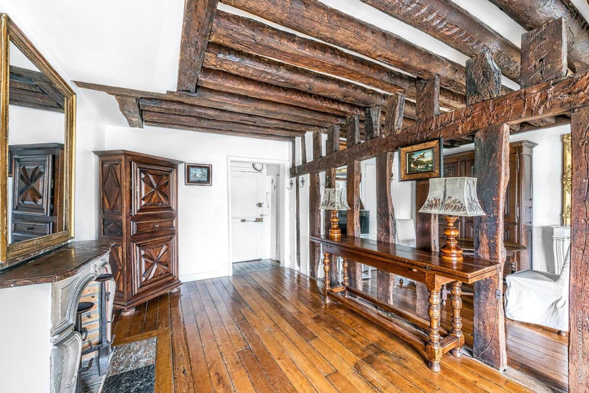 Ile Saint Louis - Quai D'orleans 2bdr By B'your Appartement Paris