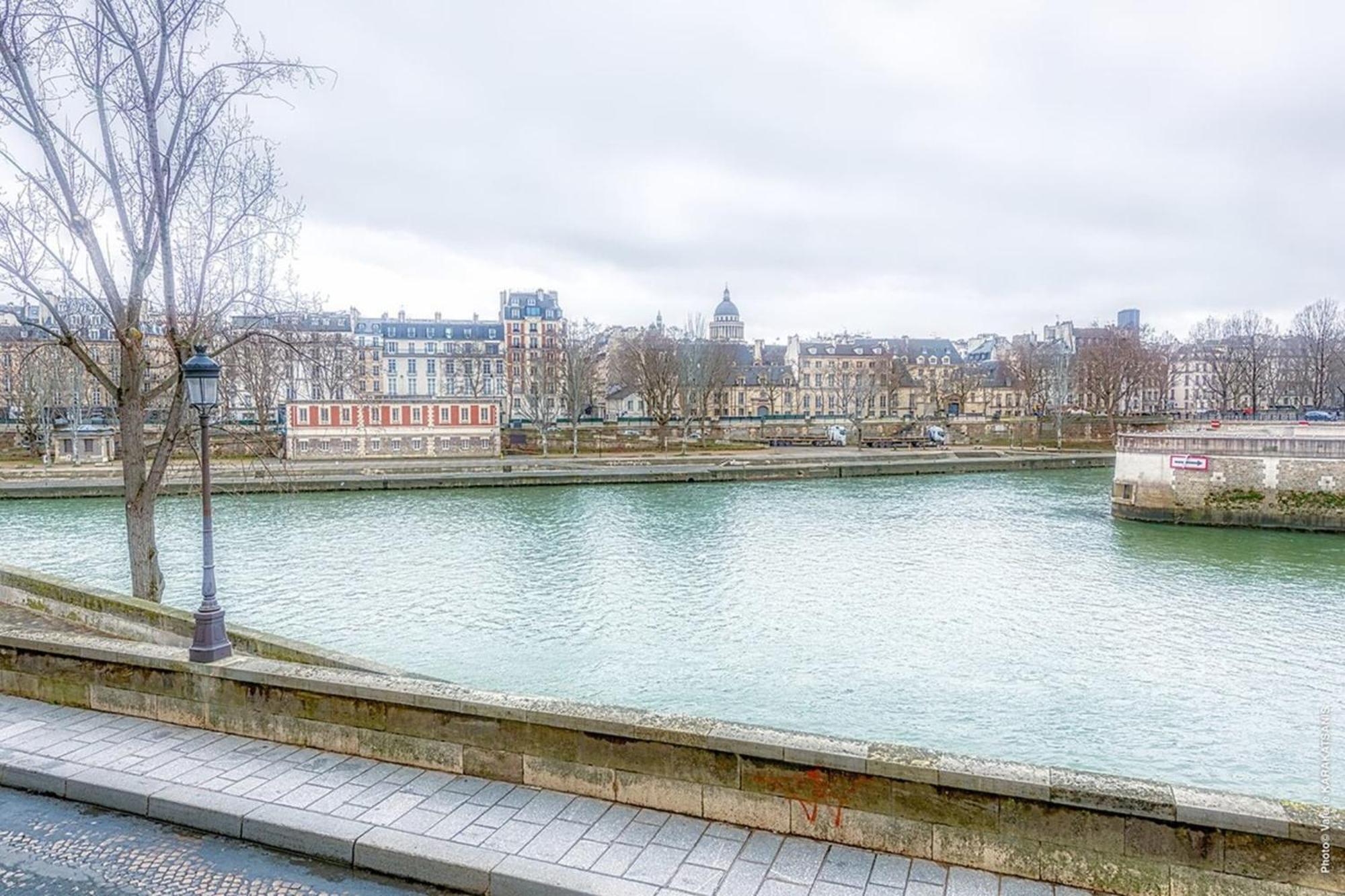 Ile Saint Louis - Quai D'orleans 2bdr By B'your