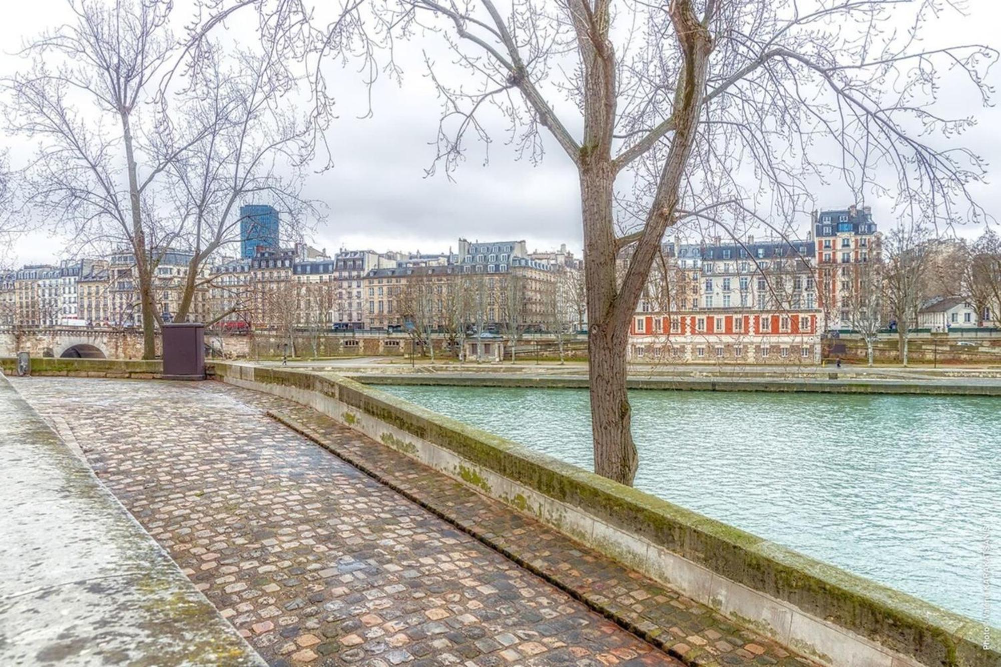 Ile Saint Louis - Quai D'orleans 2bdr By B'your Appartement Paris