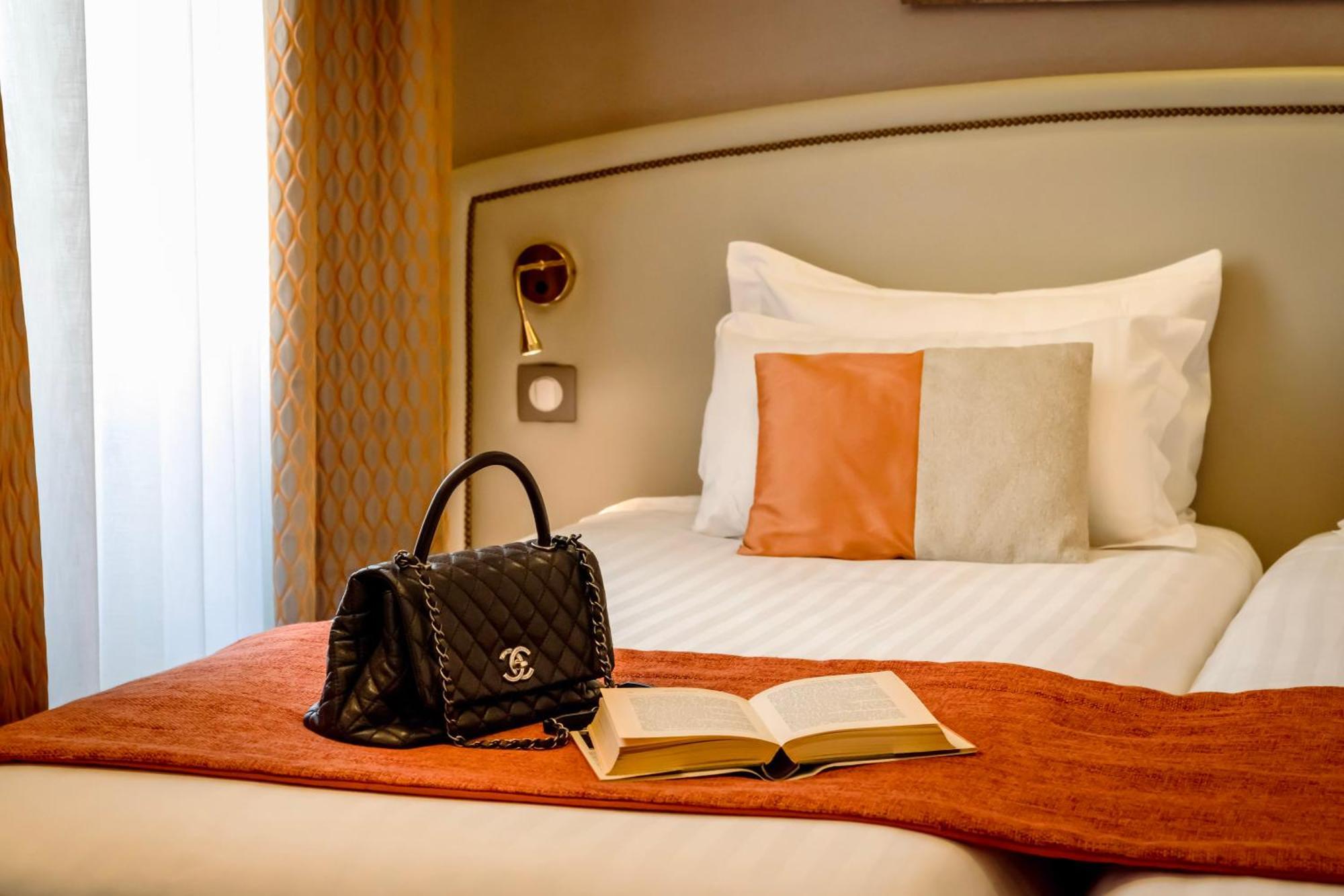Western Au Trocadero Hotel 3*