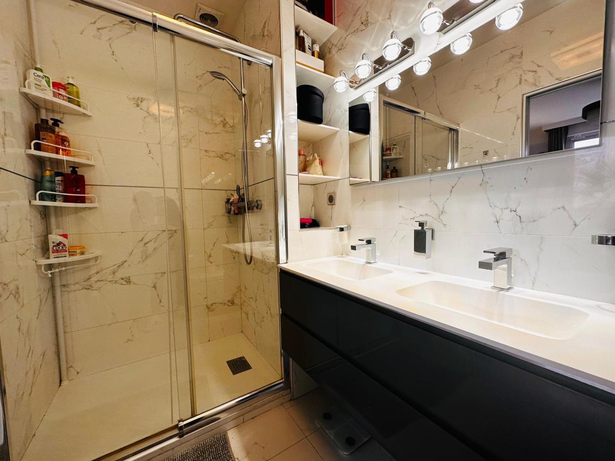 Appartement Luxury Flat With Terrace & Eiffel Tower View