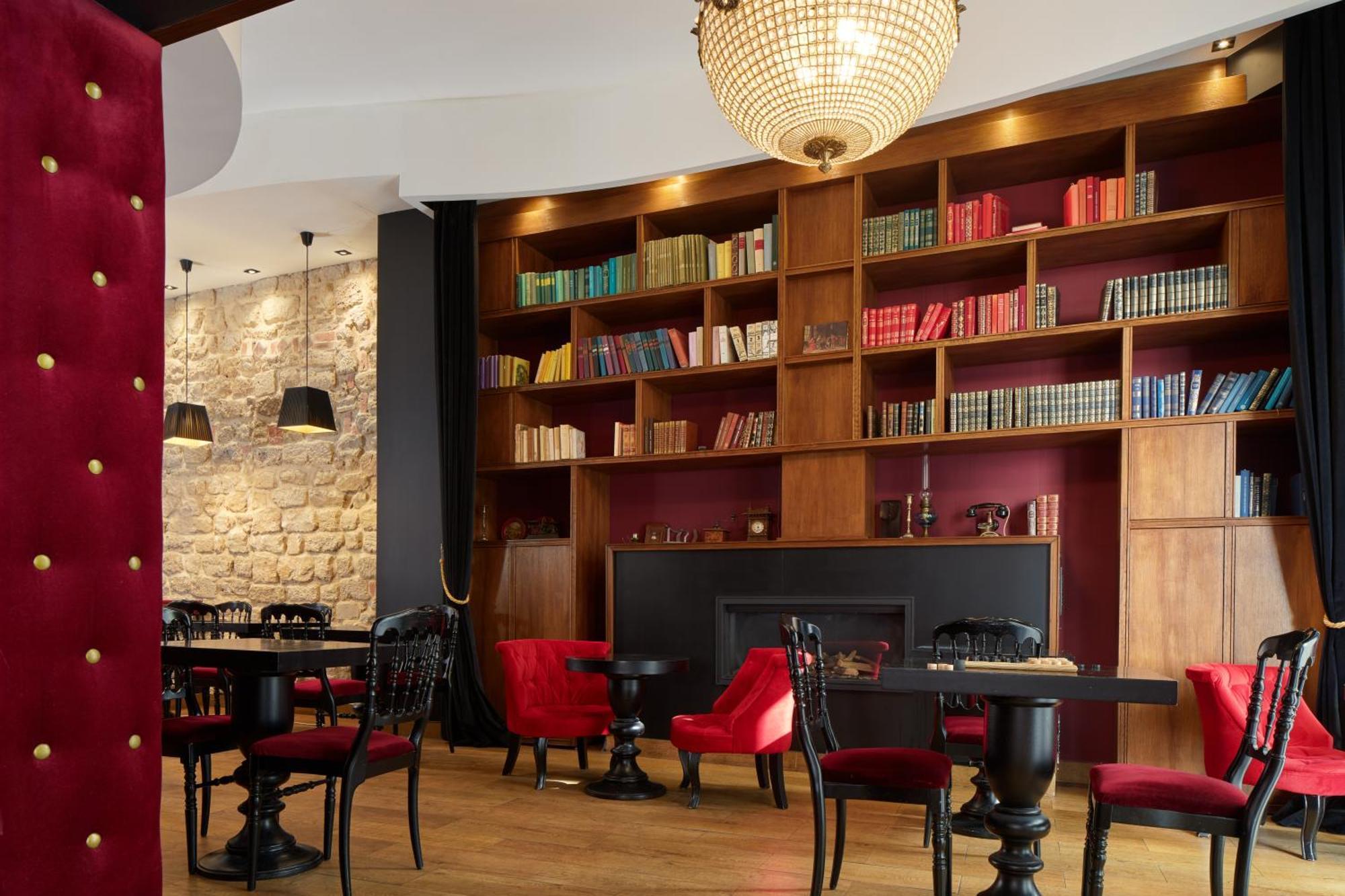 Les Theatres Hotel Paris