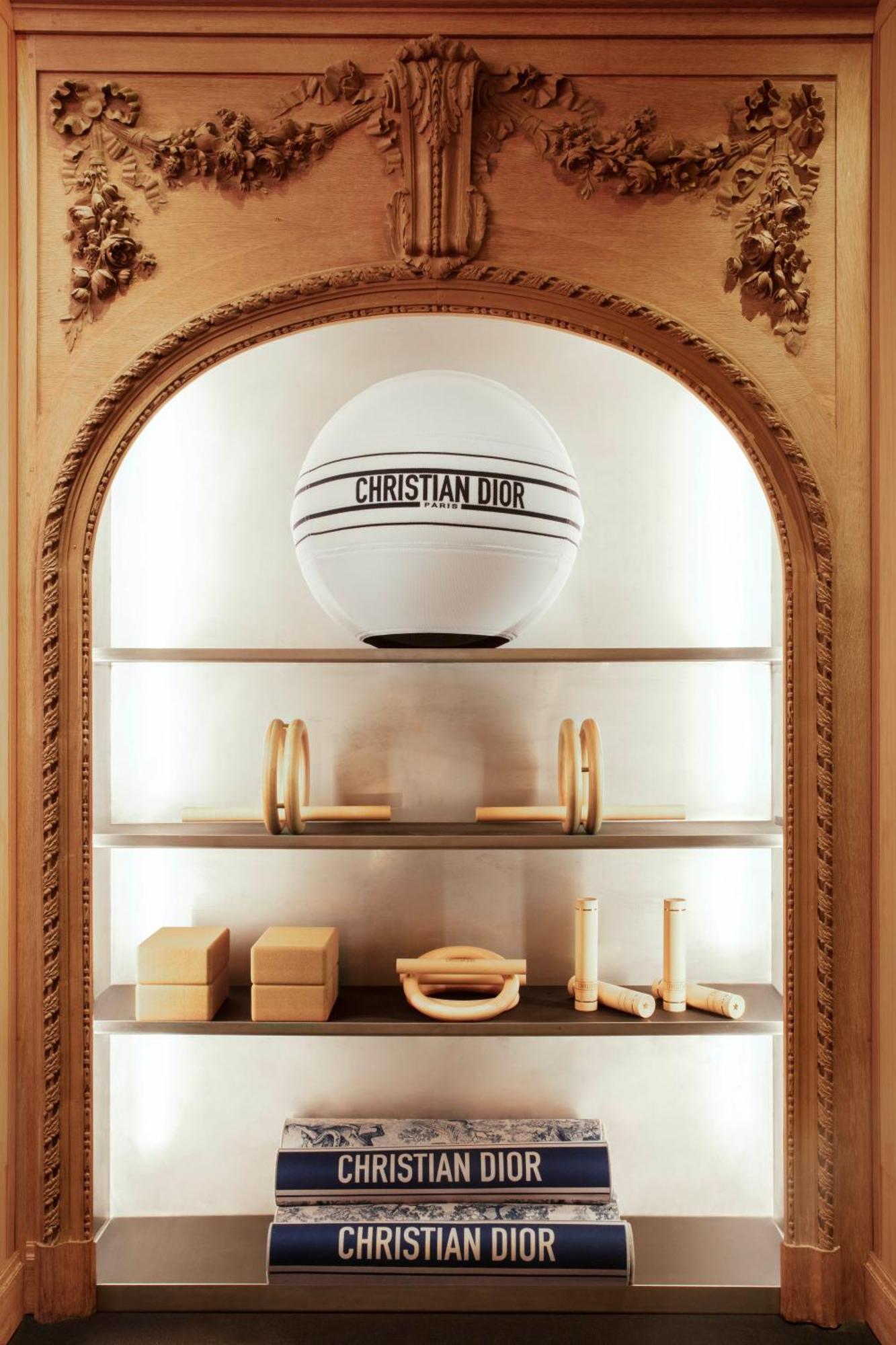 Hotel Plaza Athenee - Dorchester Collection