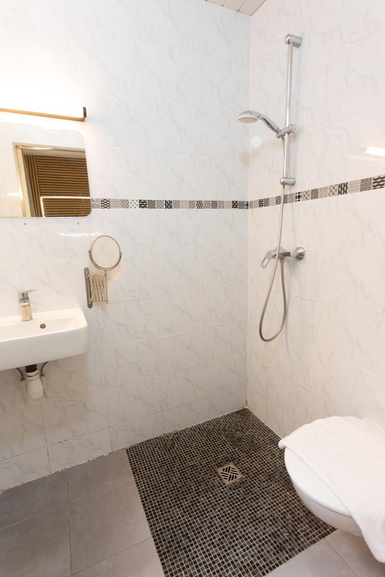 Europe Blv Hotel Paris