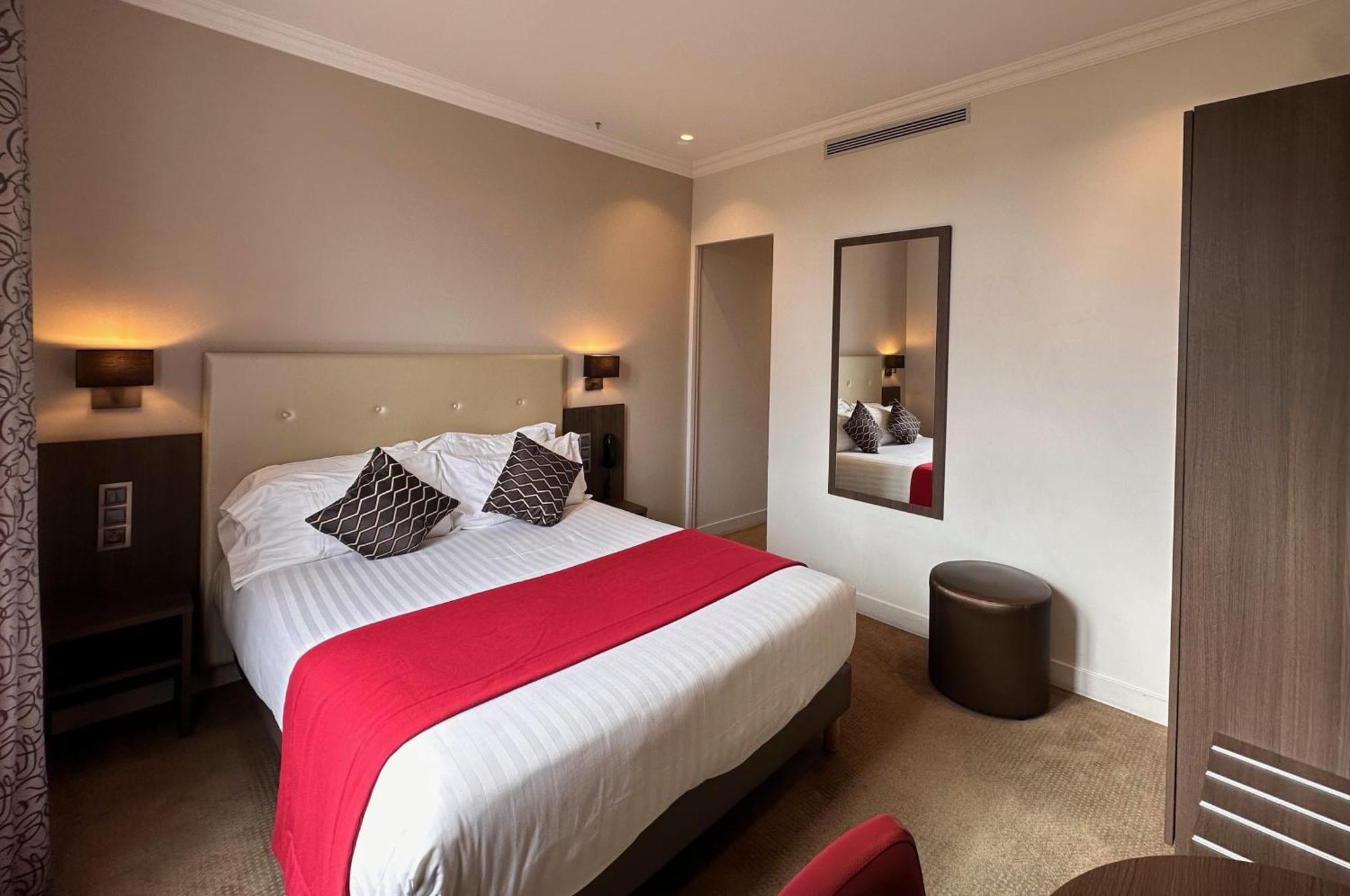 Hotel Du Midi Montparnasse