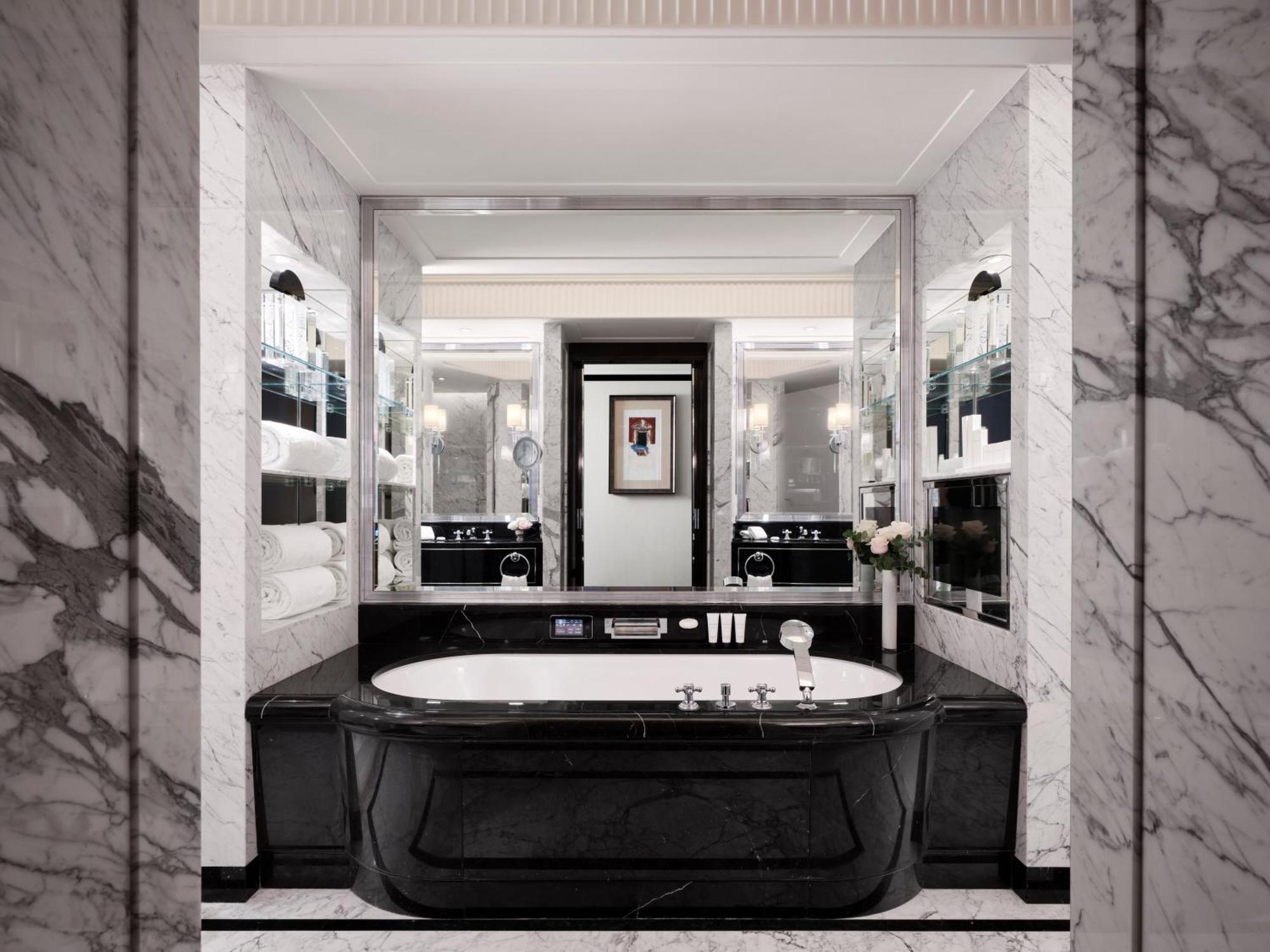 The Peninsula Hotel 5*