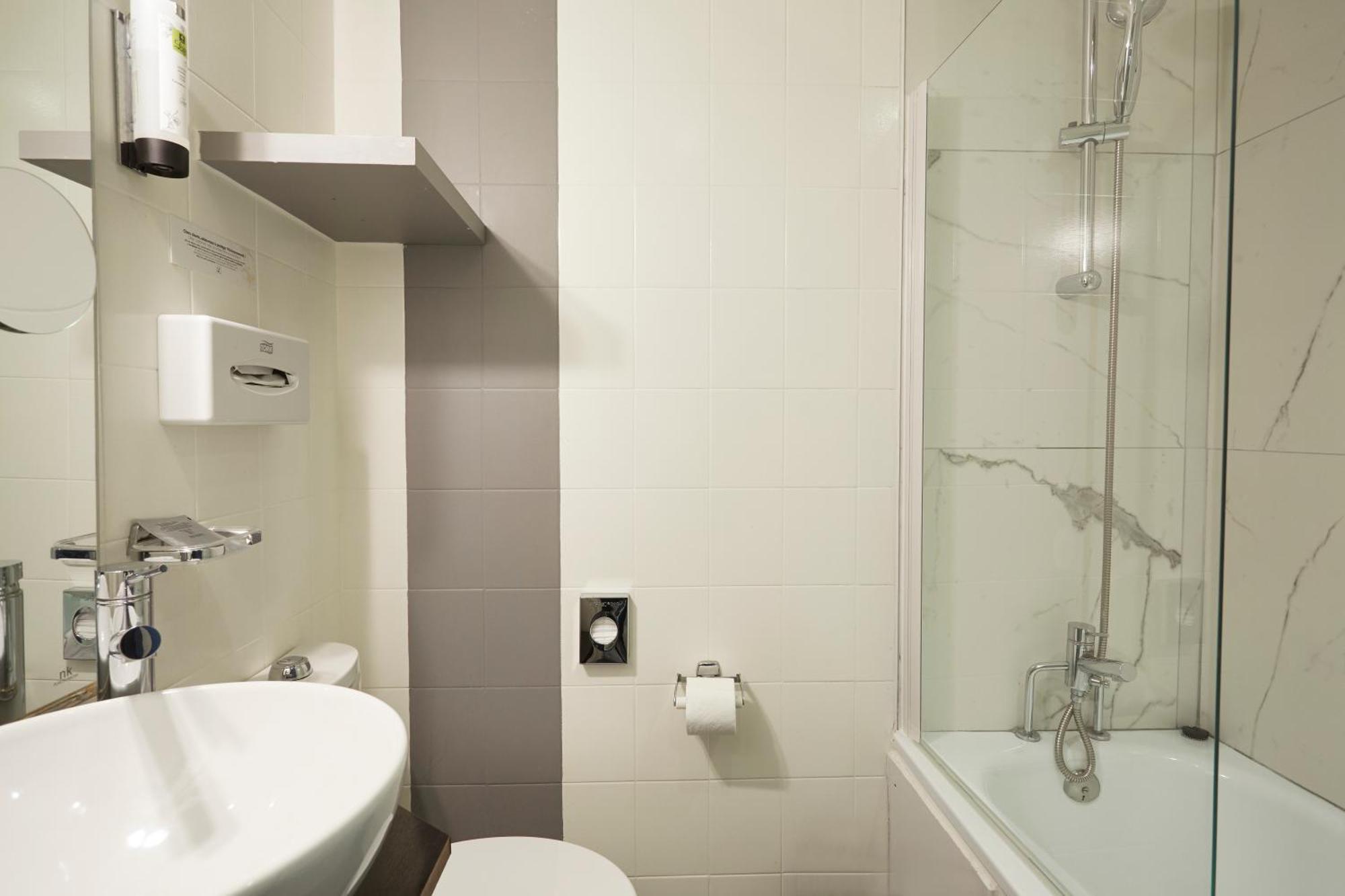 Hotel Logis Jardin De Villiers 3*
