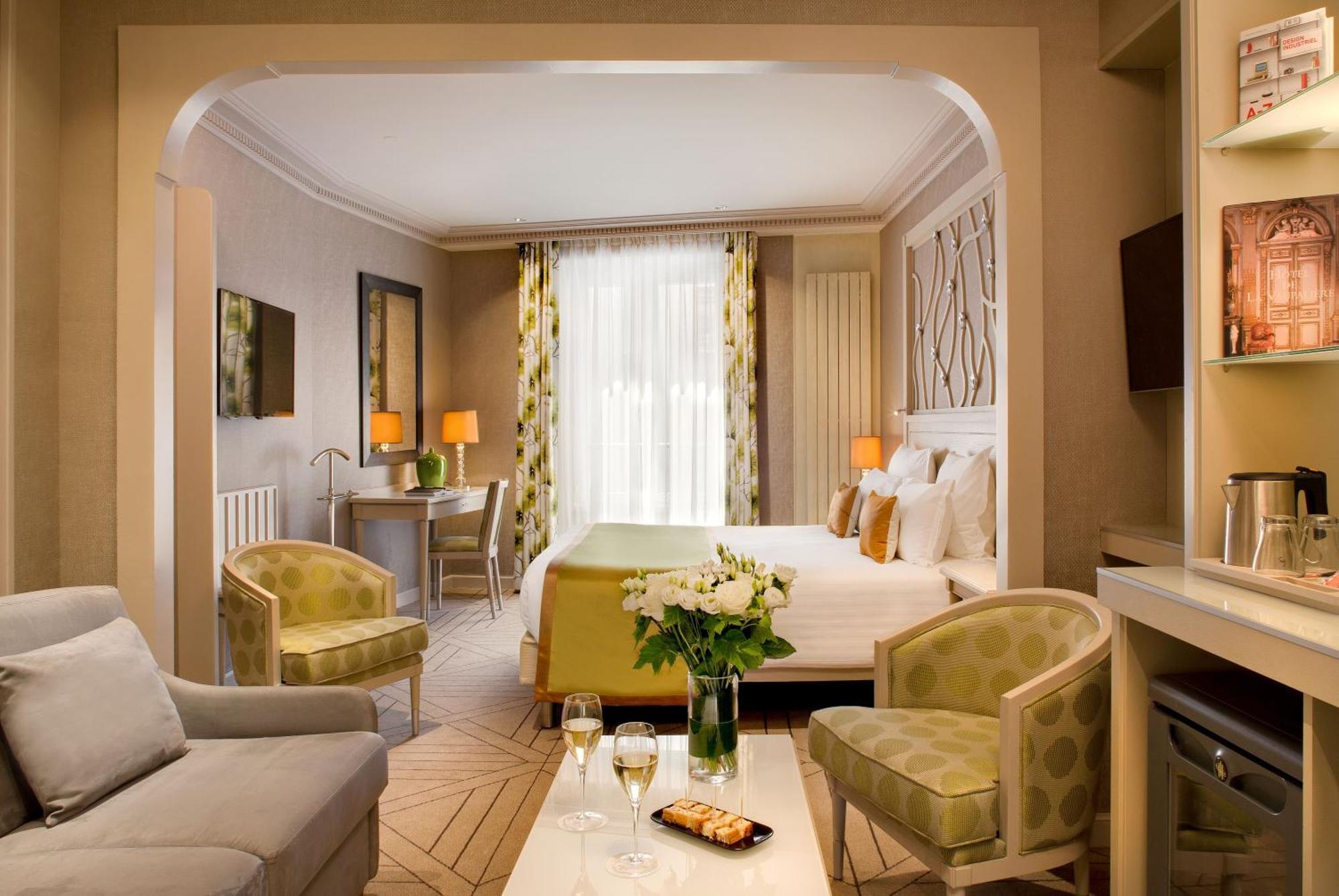 Rochester Champs Elysees Paris