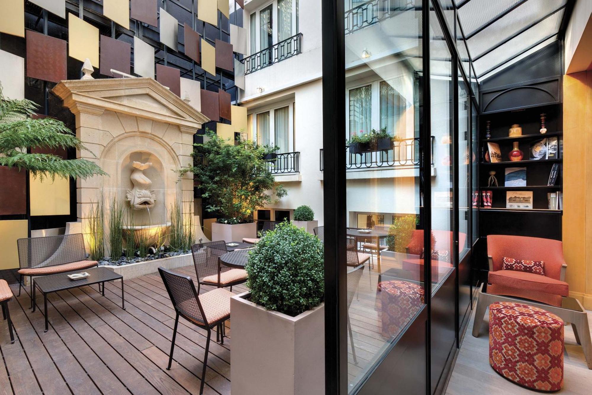 Rochester Champs Elysees Hotel 4*